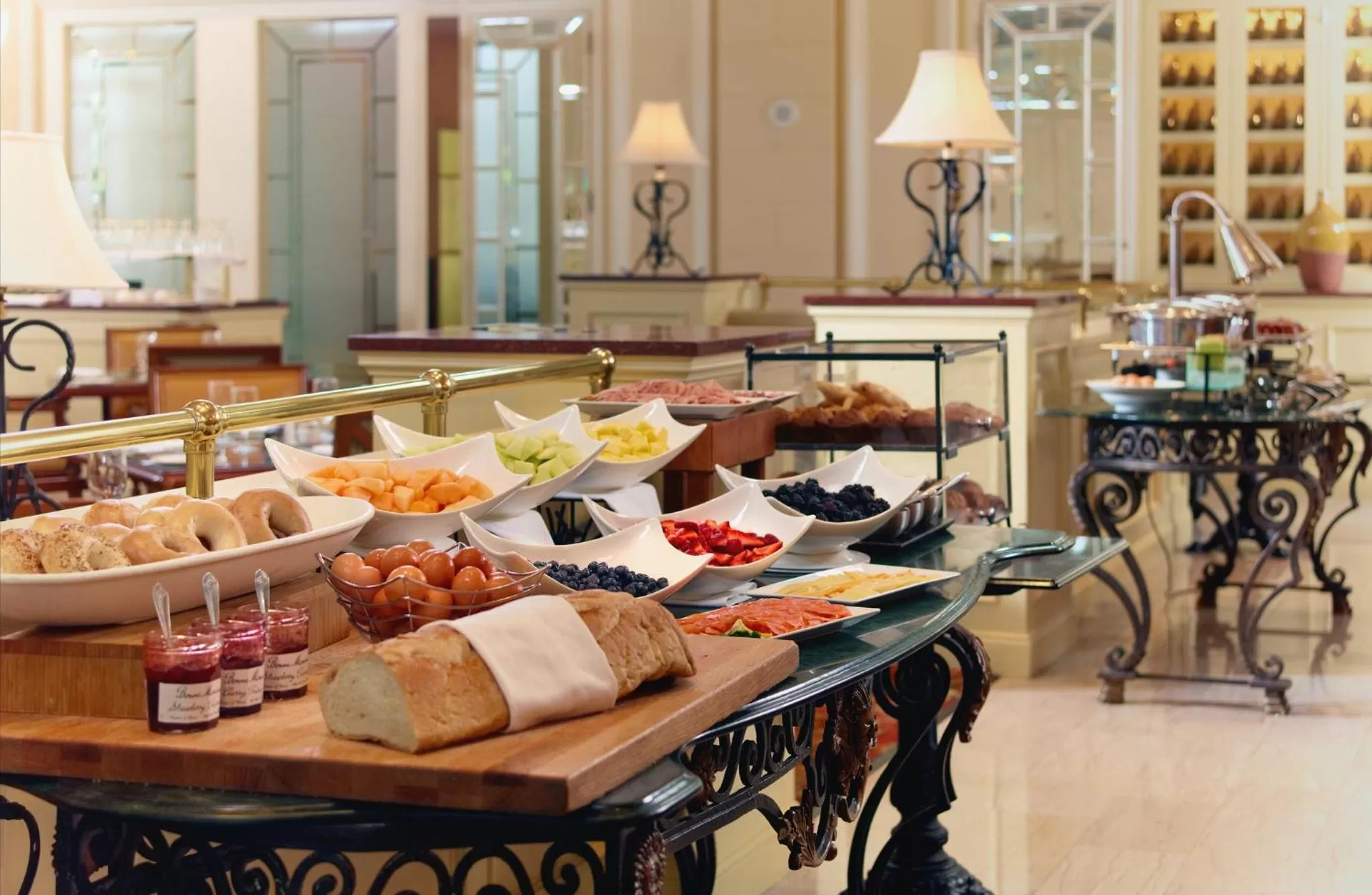 Buffet breakfast in Omni Shoreham Hotel
