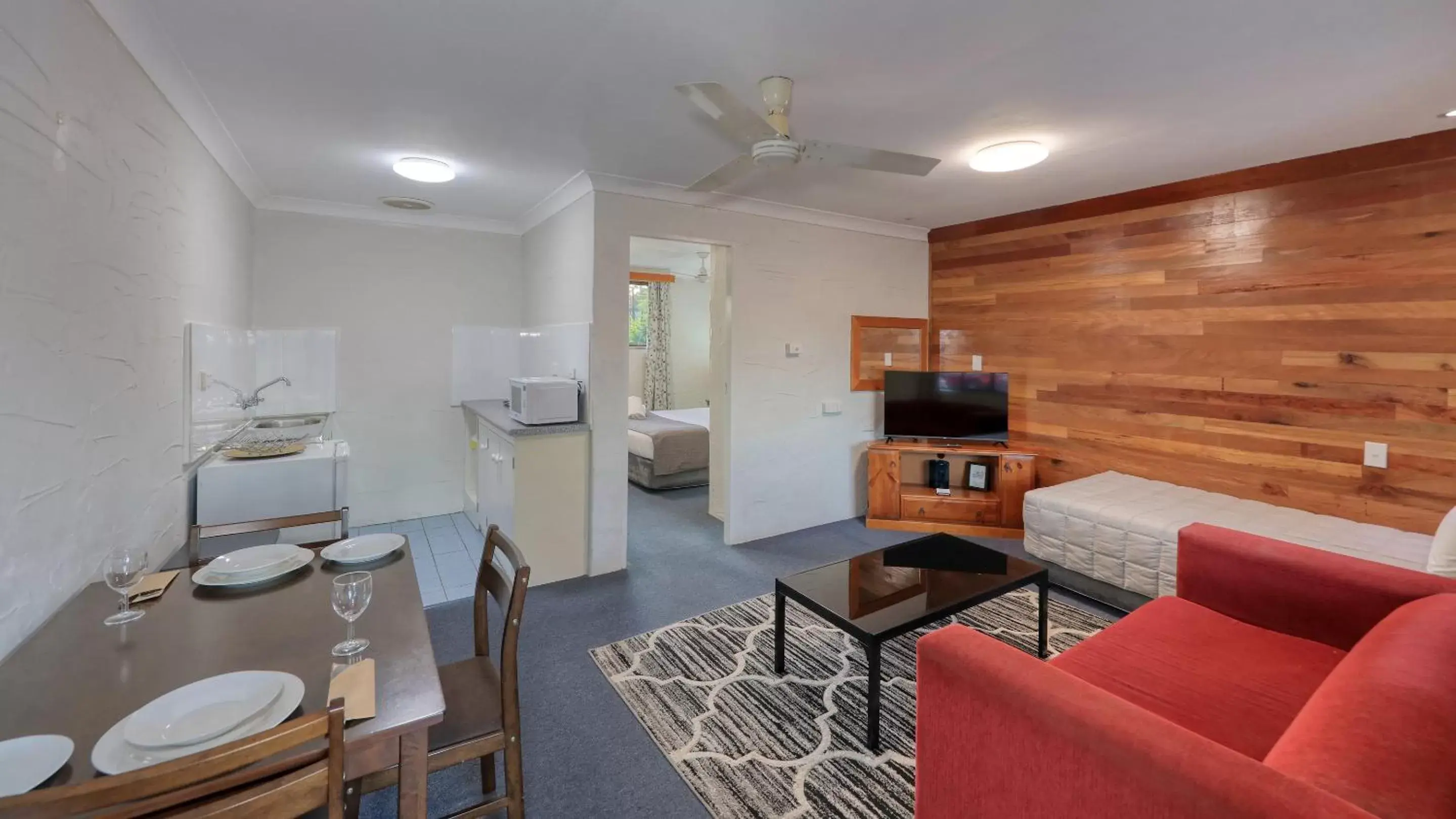 Dining Area in Grafton Lodge Motel