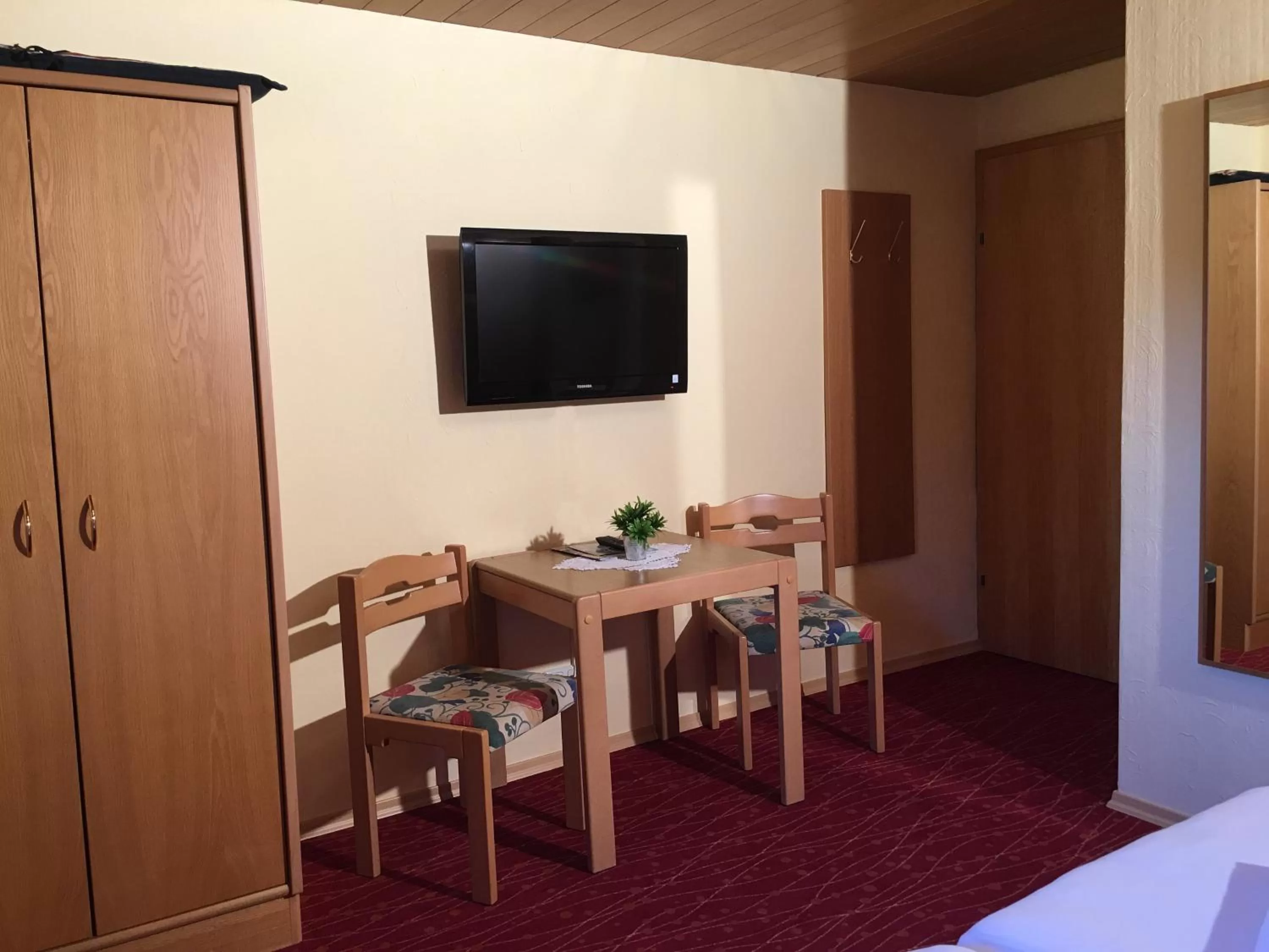 Photo of the whole room in GarniHotel - Arberblick