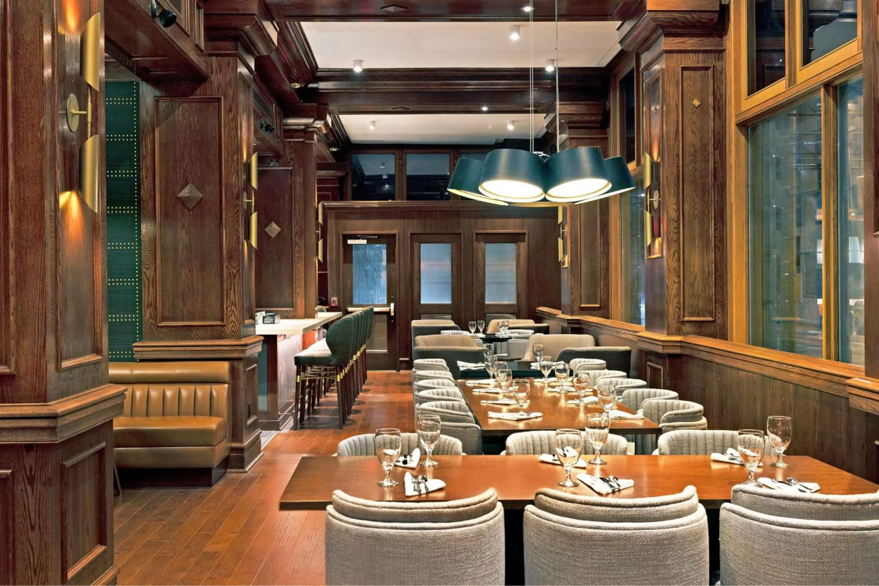 Restaurant/places to eat in Le Méridien St. Louis Downtown