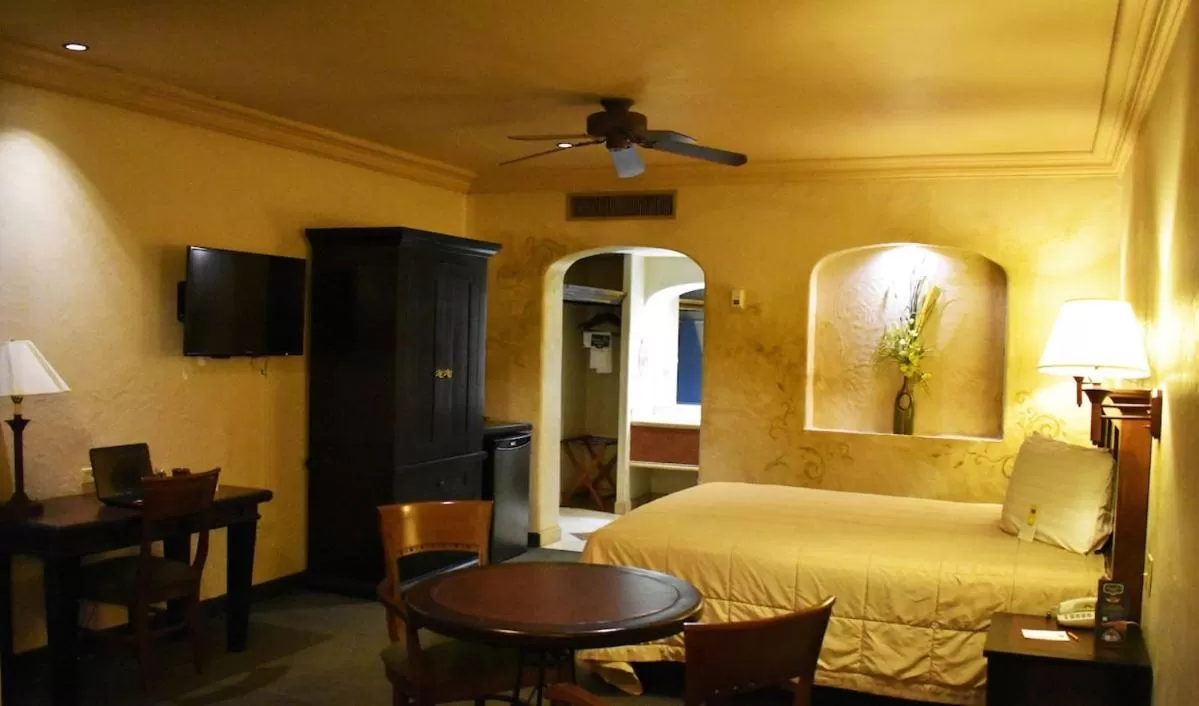 Bed in Hotel Siesta Real