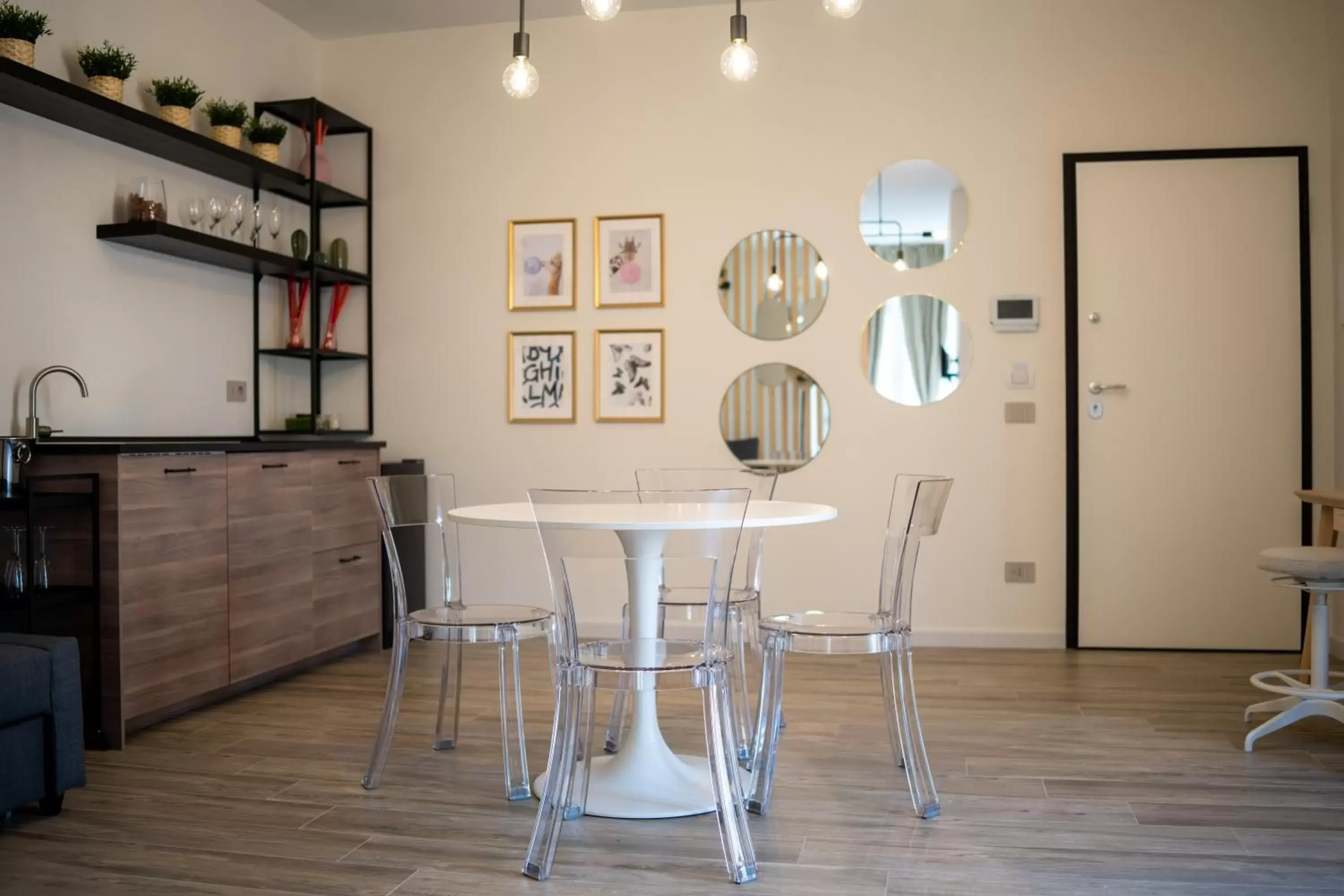 Kitchen or kitchenette, Dining Area in Blanco - MAGNIFICENT B&B Altamura