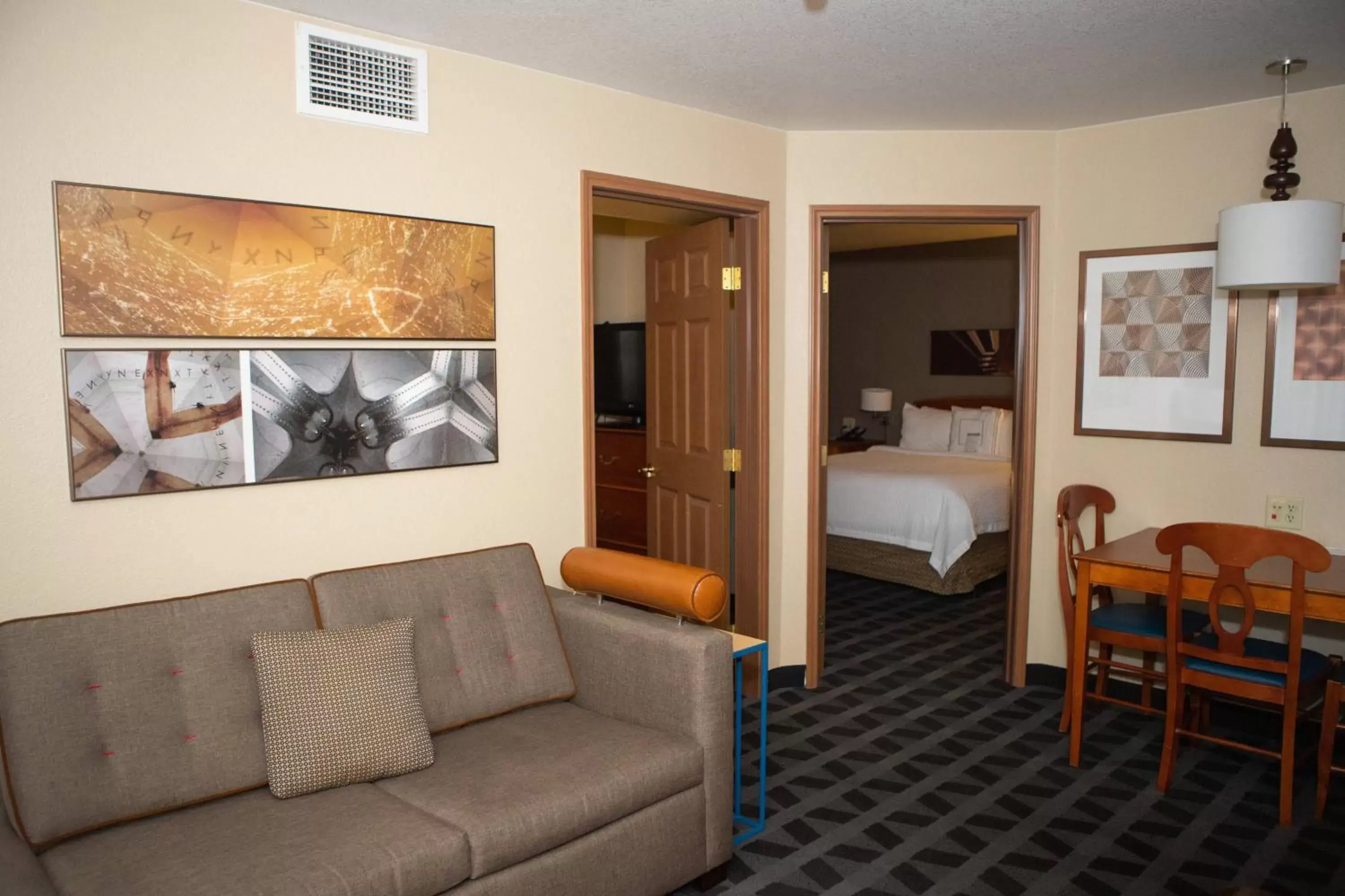 Bedroom, Seating Area in TownePlace Suites Denver Southwest/Littleton