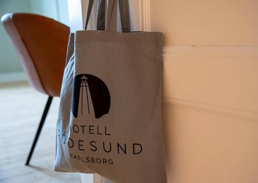 Property logo or sign in Hotell & Bistro Rödesund