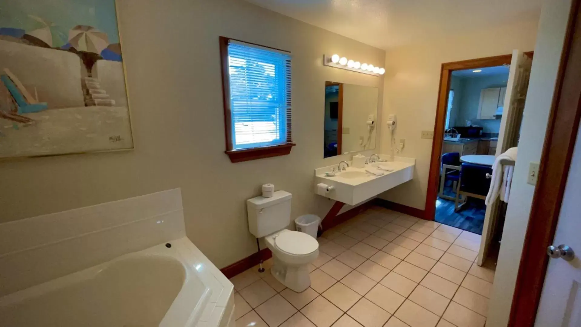Bathroom in Pony Island Inn