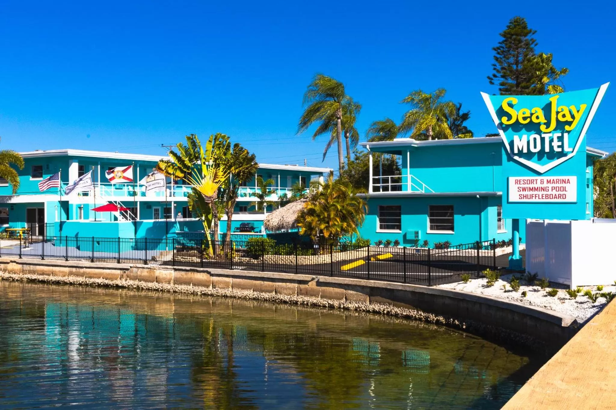 Property Building in Sea Jay Motel and Marina