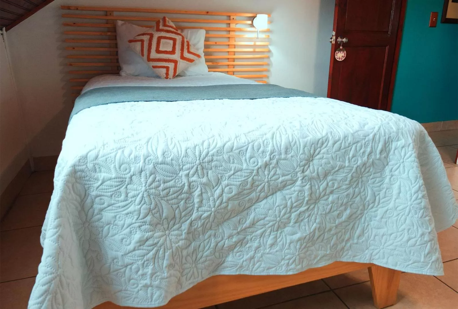 Bed in Trebol Amarillo Bed & Breakfast