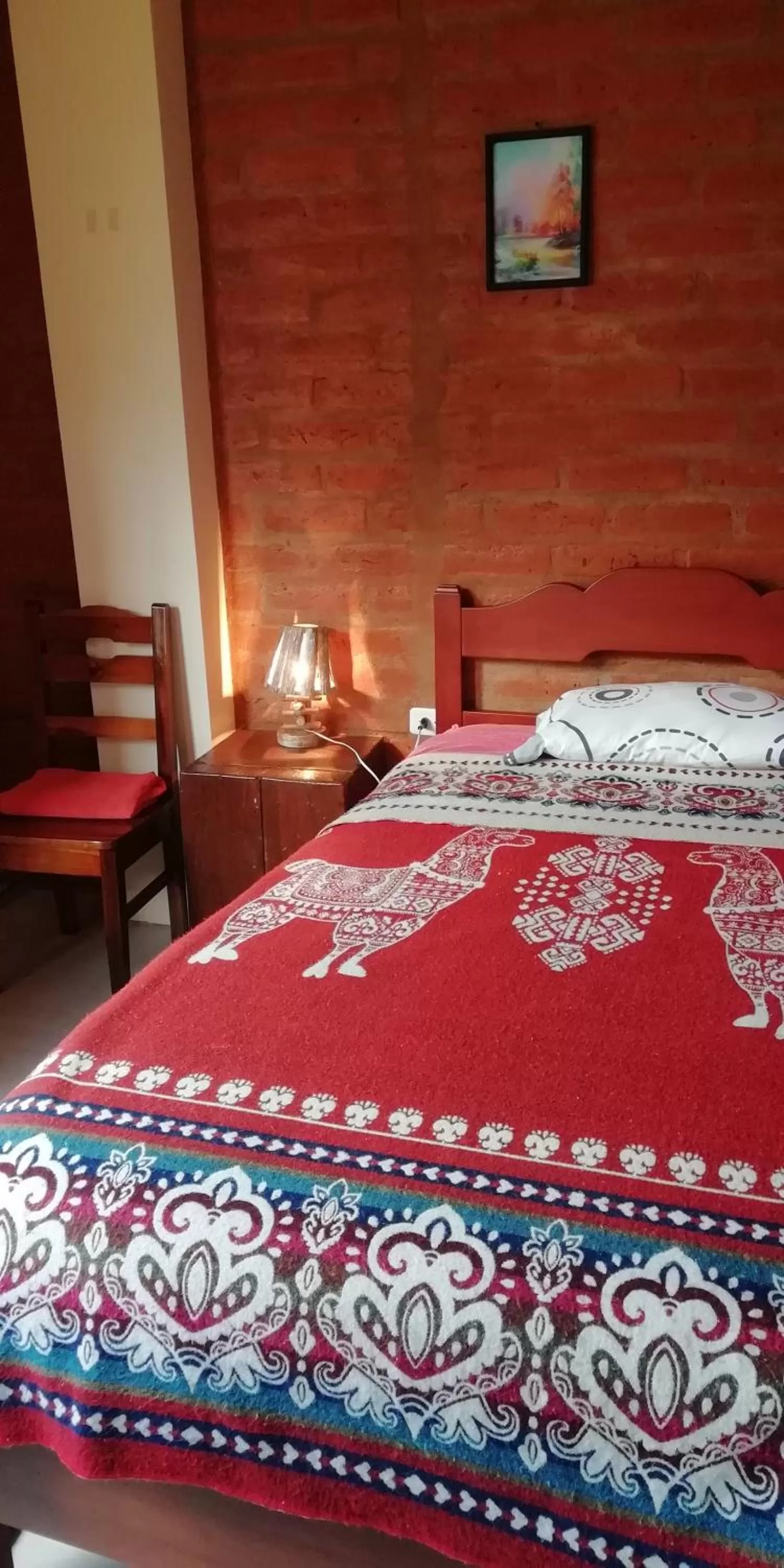 Property building, Bed in Hostal La Casa Amarilla City