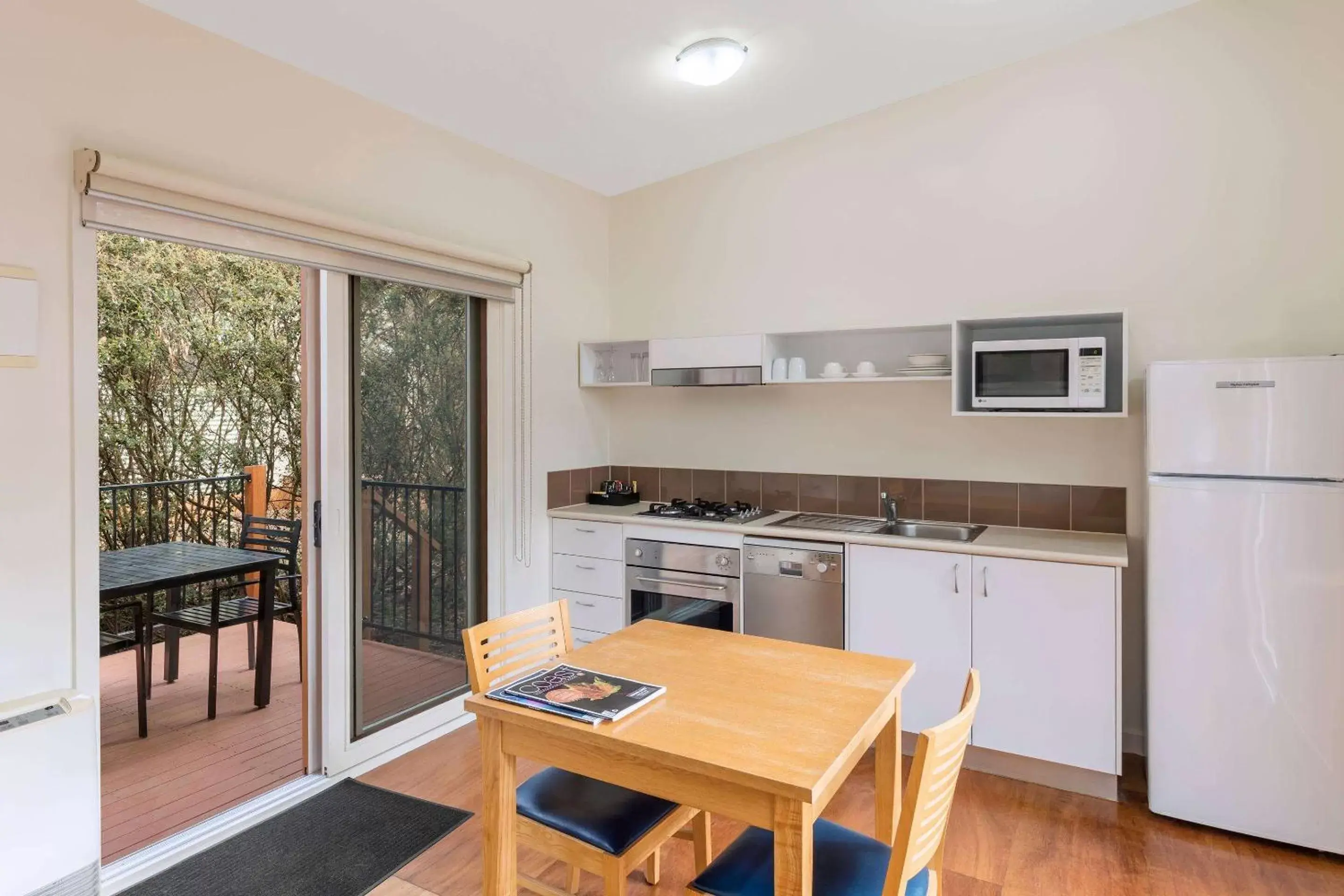 Photo of the whole room, Kitchen/Kitchenette in Ramada Resort by Wyndham Phillip Island