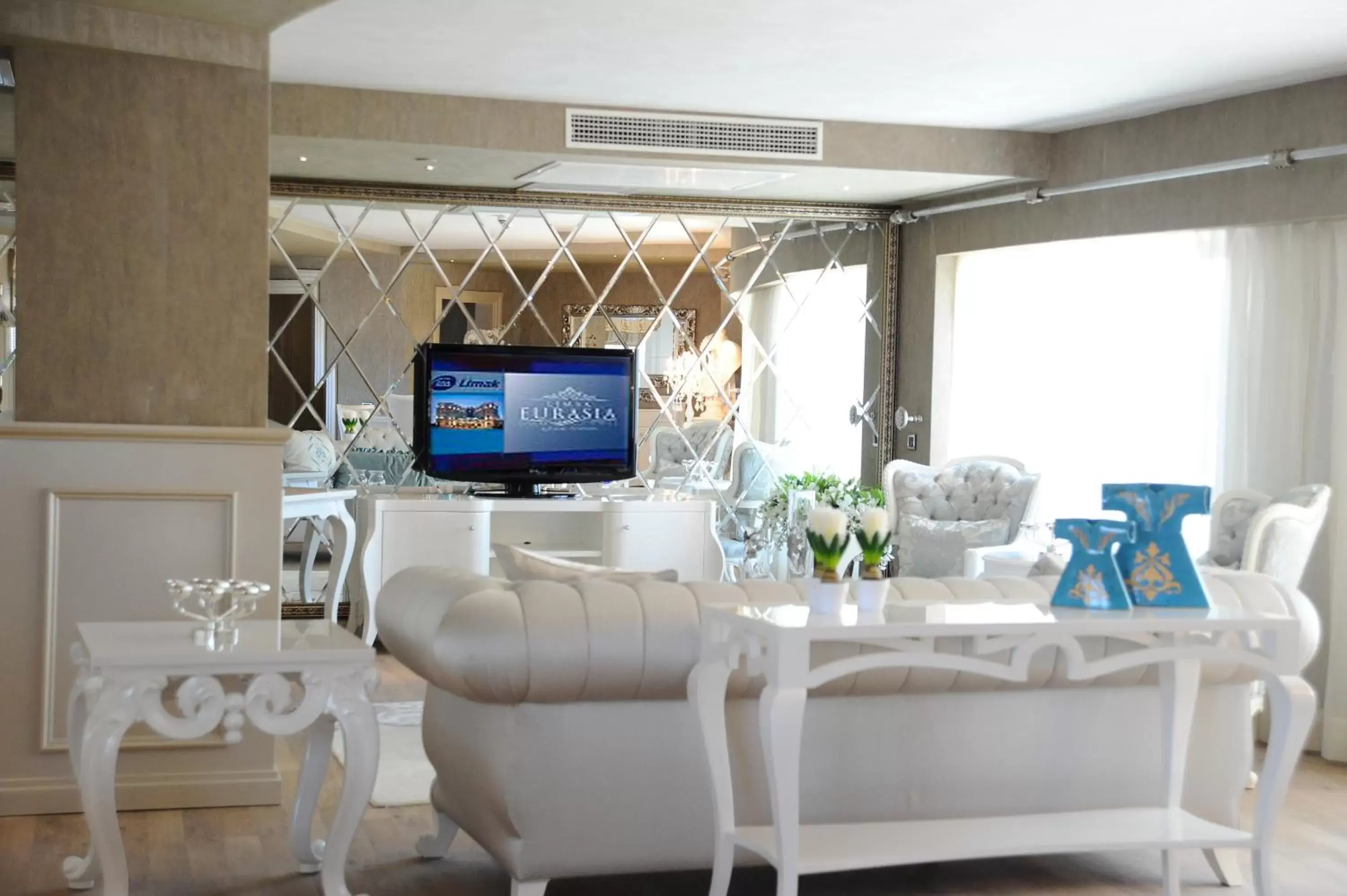 TV and multimedia in Limak Eurasia Luxury Hotel