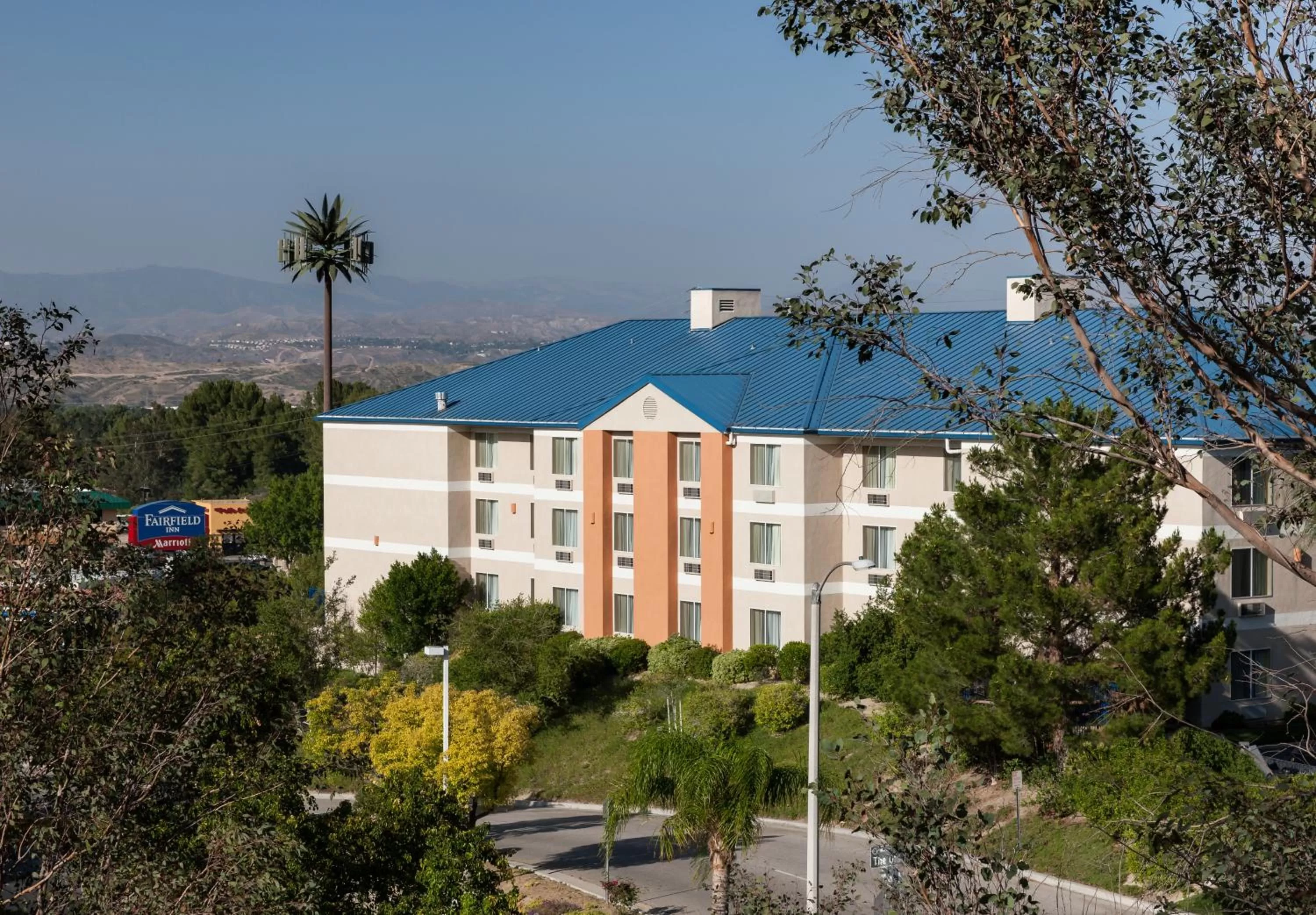 Property building in Fairfield Inn by Marriott Santa Clarita Valencia