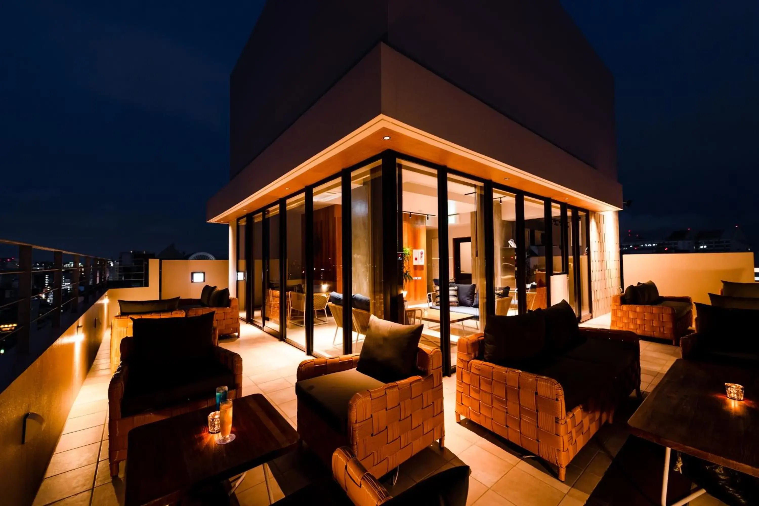 Lounge or bar in PROSTYLE TERRACE NAHA Lounge or bar in PROSTYLE TERRACE NAHA