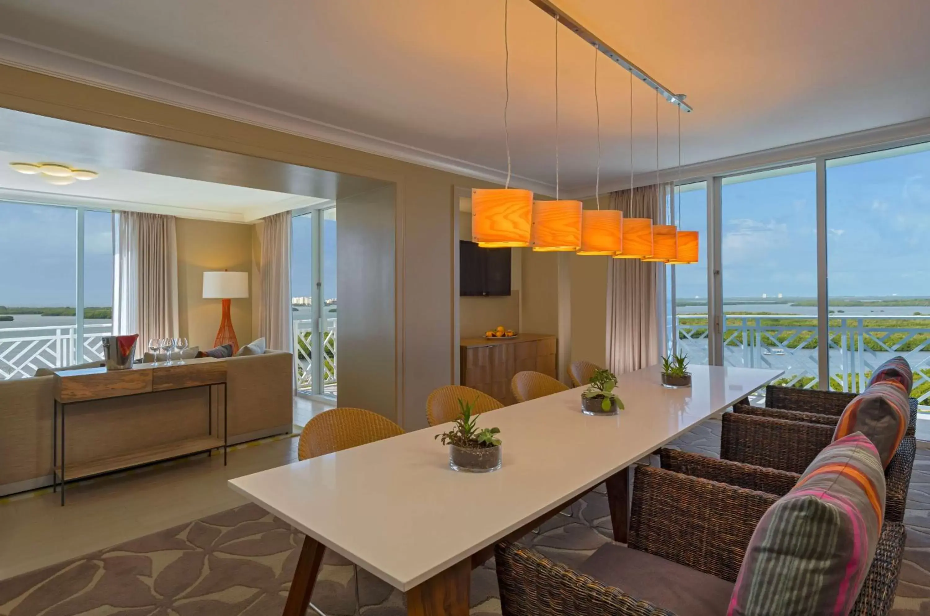 Photo of the whole room, Dining Area in Hyatt Regency Coconut Point Resort & Spa Near Naples