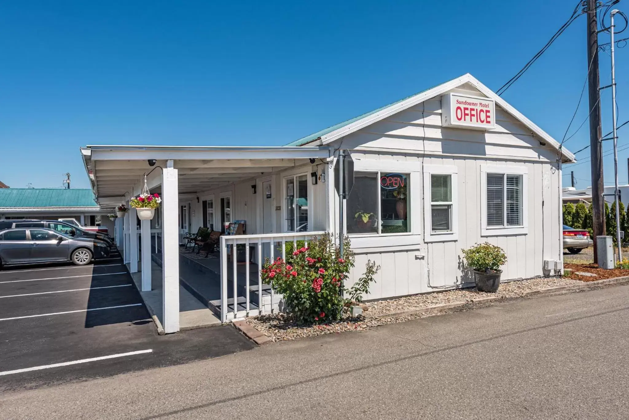 Property building in Sundowner Motel Sequim