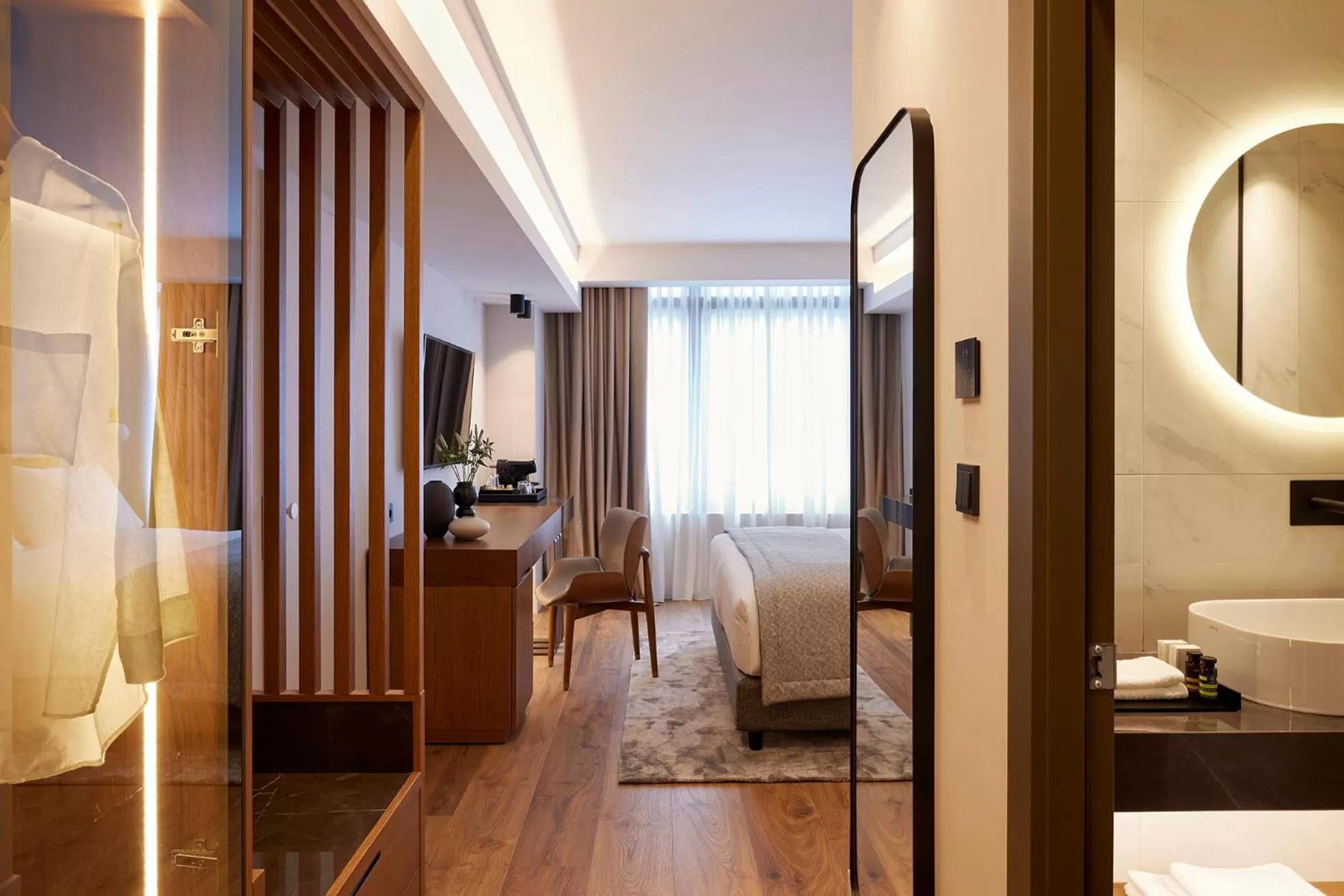 Bathroom, Bed in Teight Hotel