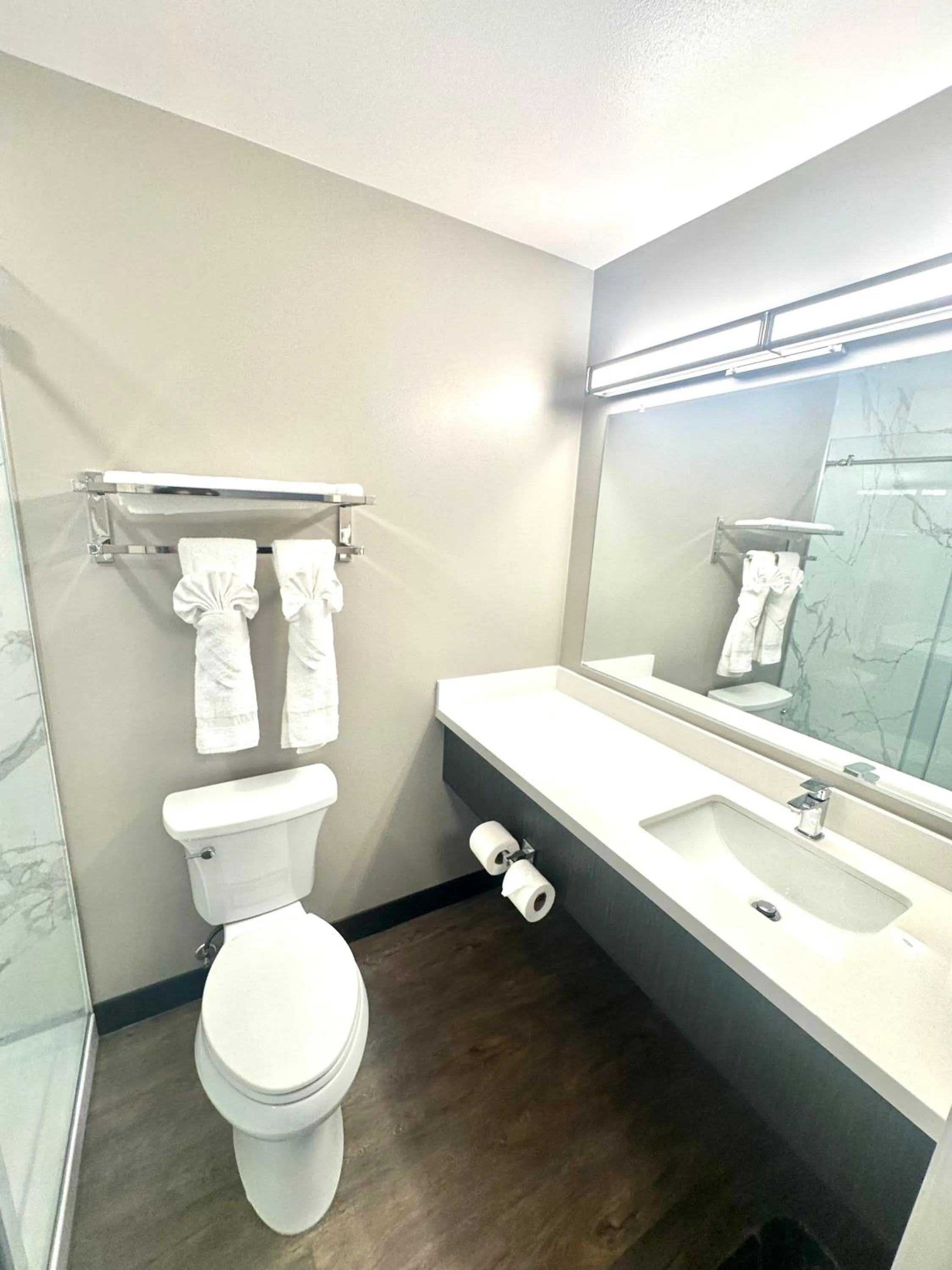 Bathroom in Hotel del SOL