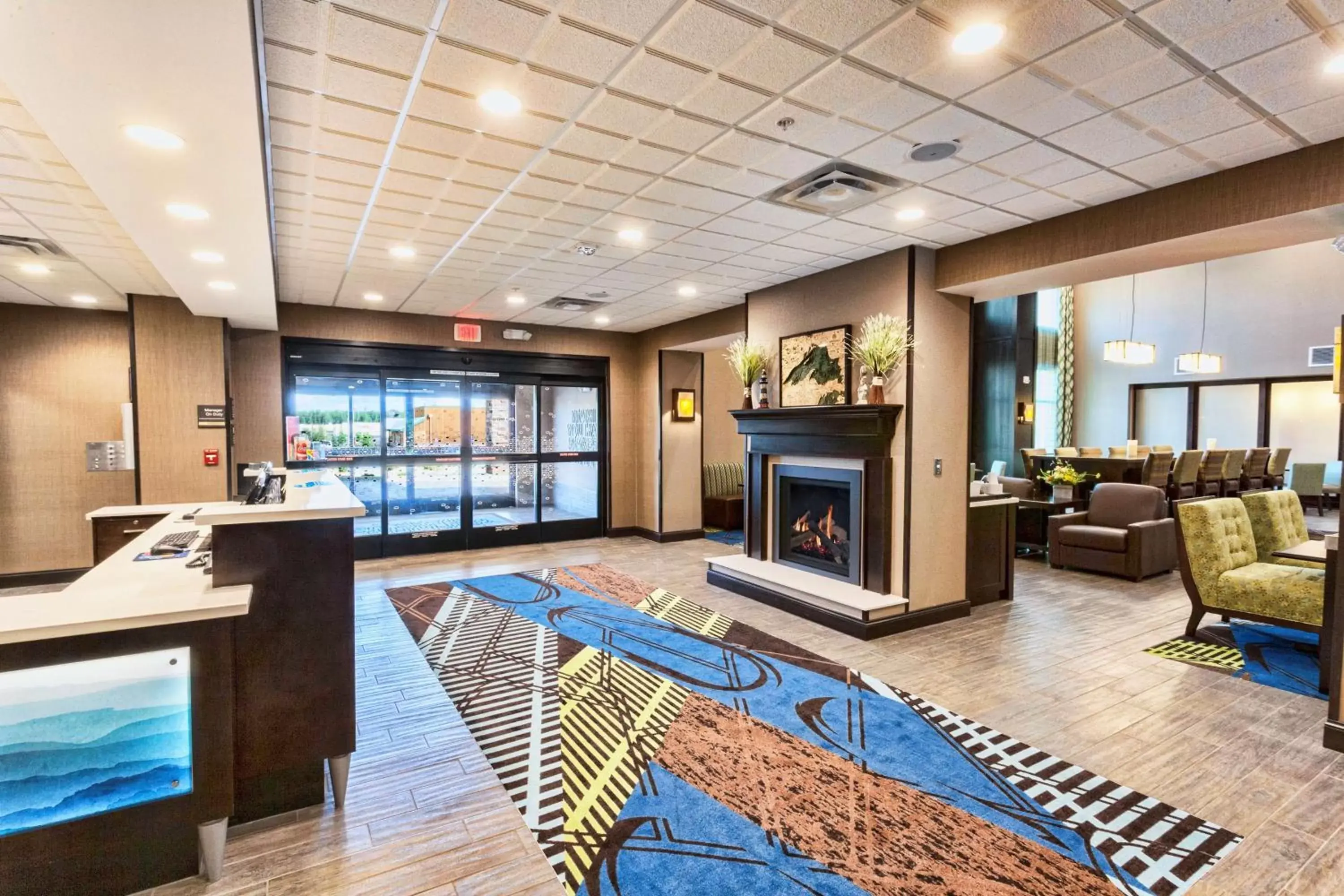 Lobby or reception in Hampton Inn & Suites Duluth North Mn