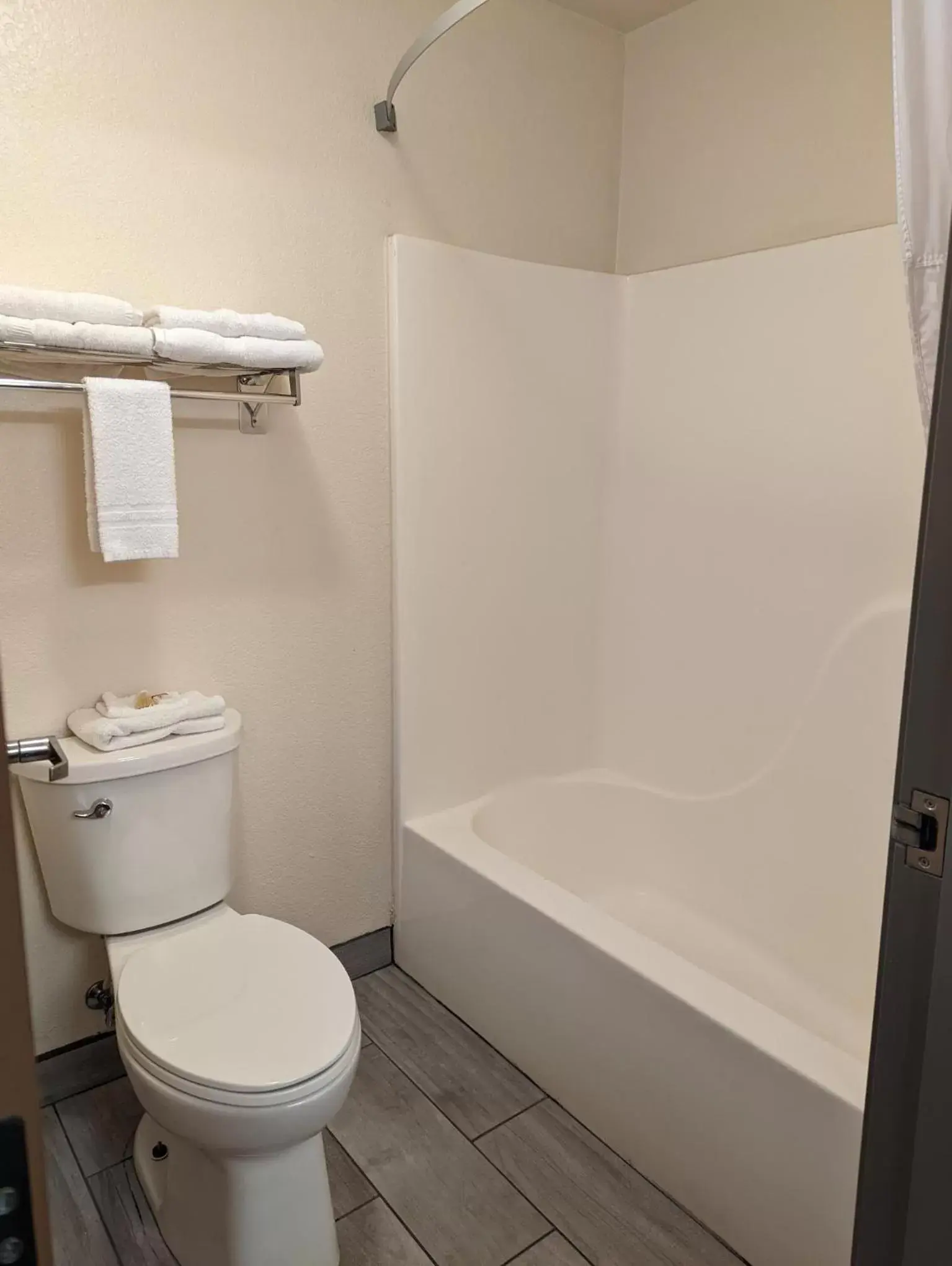 Shower, Bathroom in Days Inn & Suites by Wyndham Castle Rock