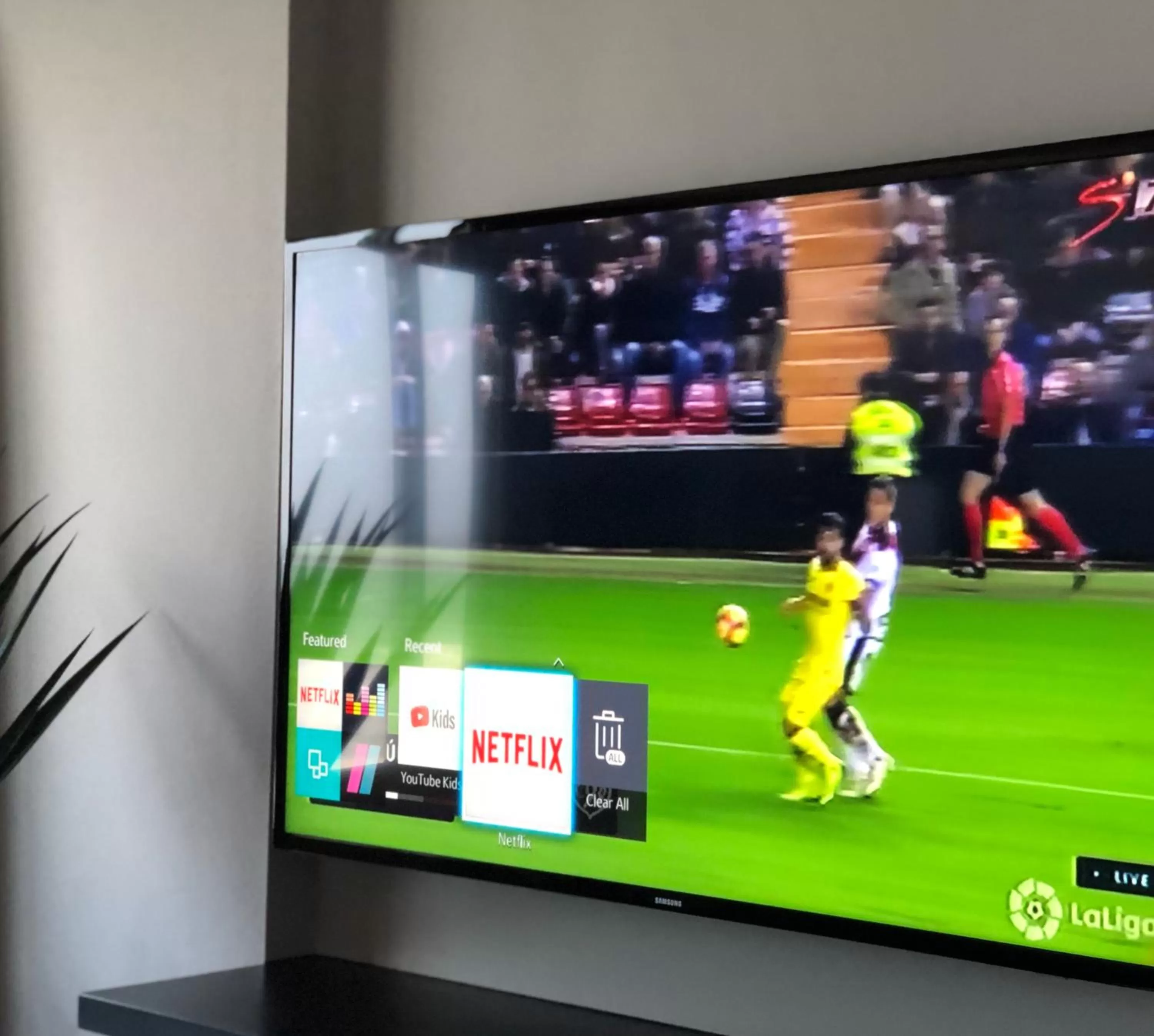 TV and multimedia in Belaire Suites Hotel