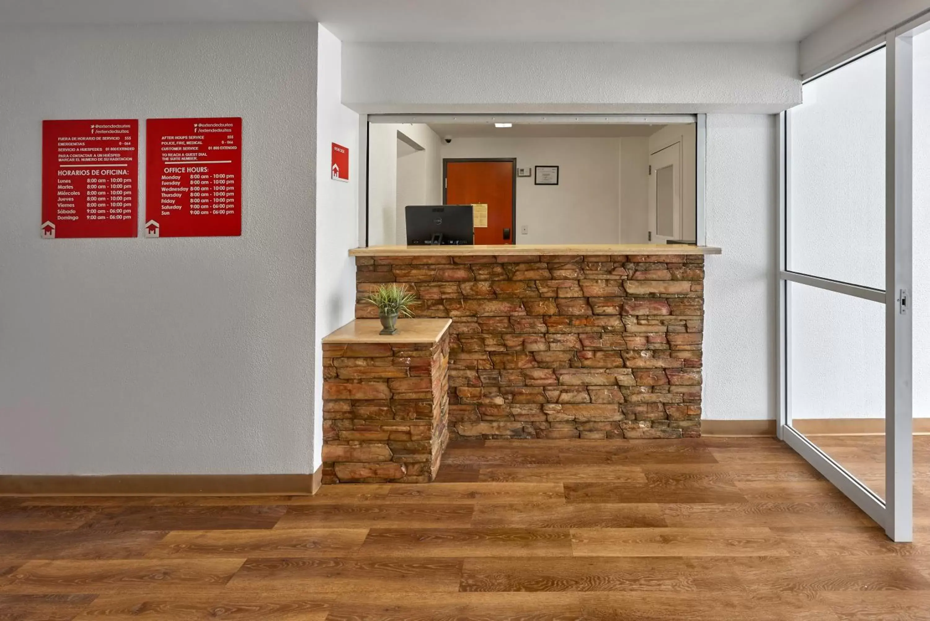 Lobby or reception in Extended Suites Monterrey Aeropuerto Lobby or reception in Extended Suites Monterrey Aeropuerto