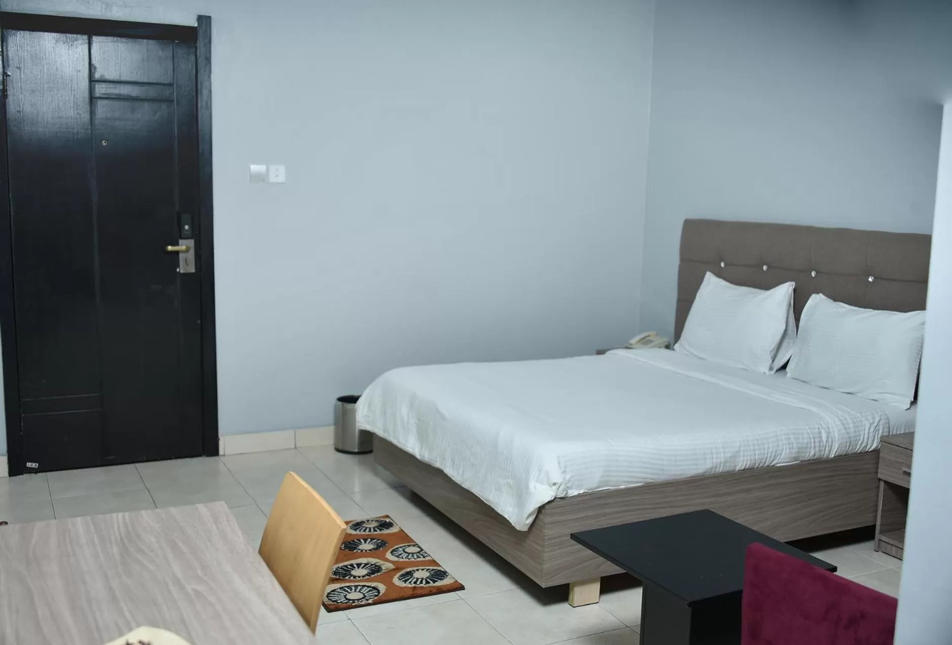 Bed in 1804 Boutique Hotel