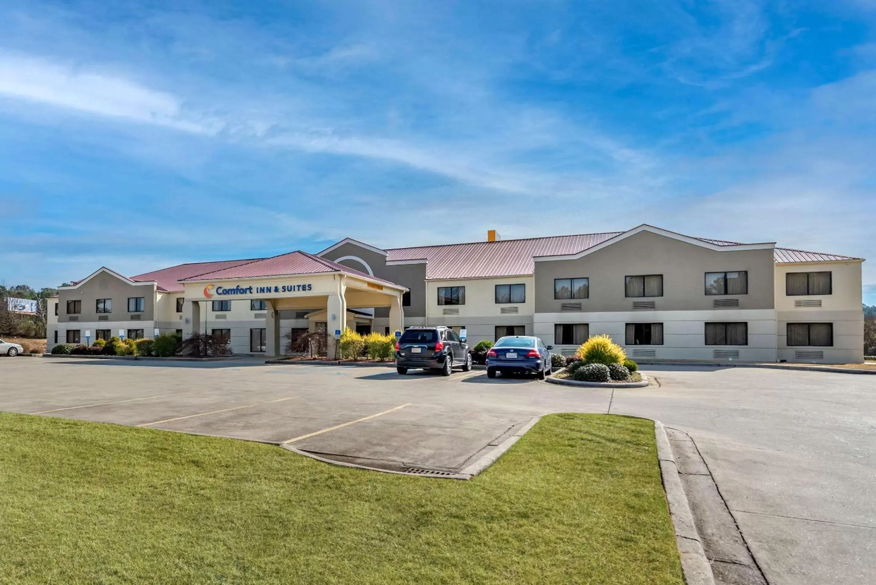 Property building in Comfort Inn & Suites Leeds I-20 Property building in Comfort Inn & Suites Leeds I-20