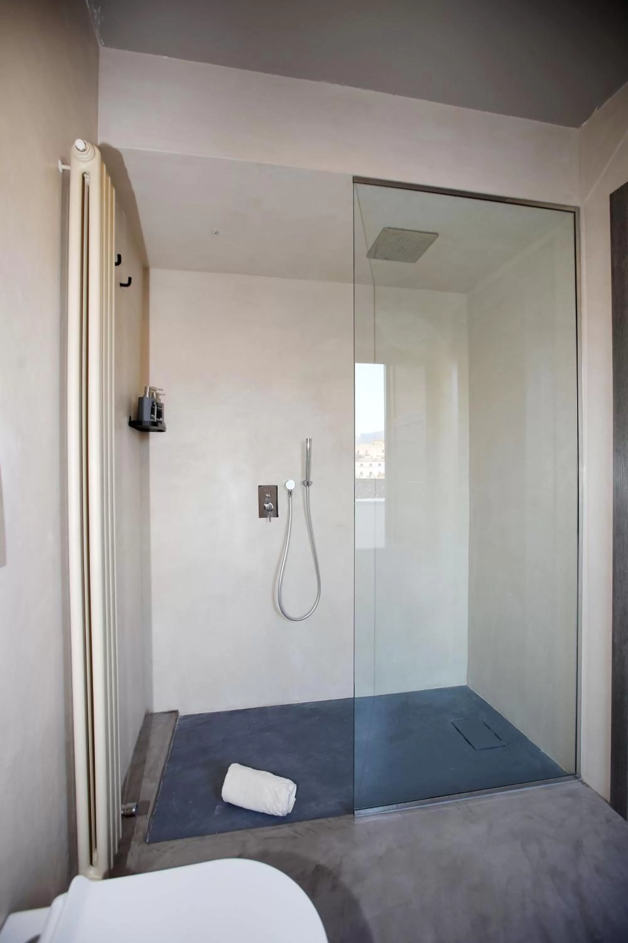 Bathroom, Bed in Casa Nostra Luxury Suites & Spa