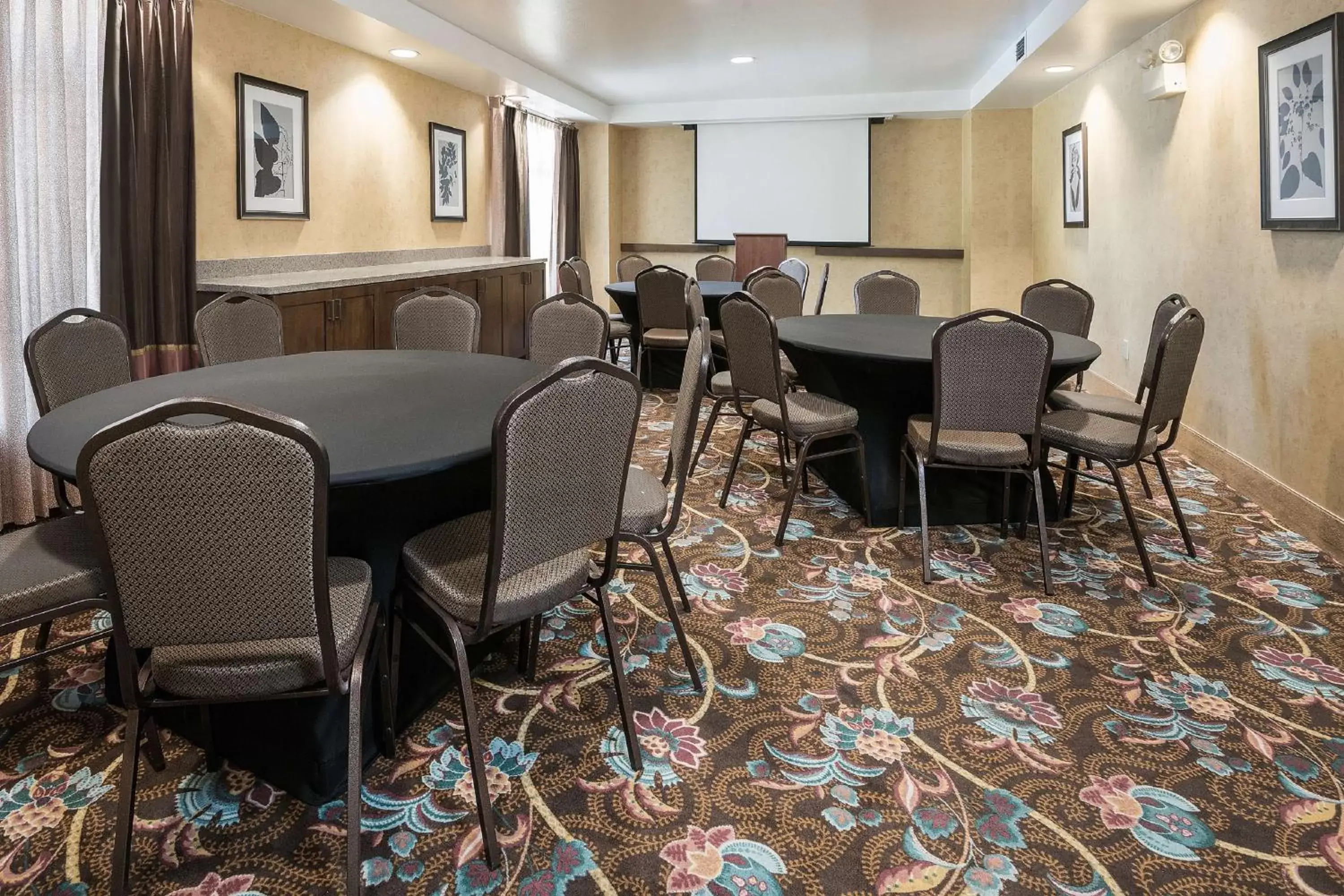 Meeting/conference room in Homewood Suites Phoenix-Metro Center