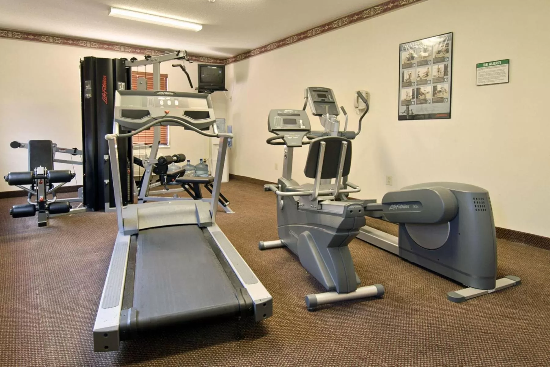 Fitness centre/facilities in Days Inn & Suites by Wyndham Cherry Hill - Philadelphia