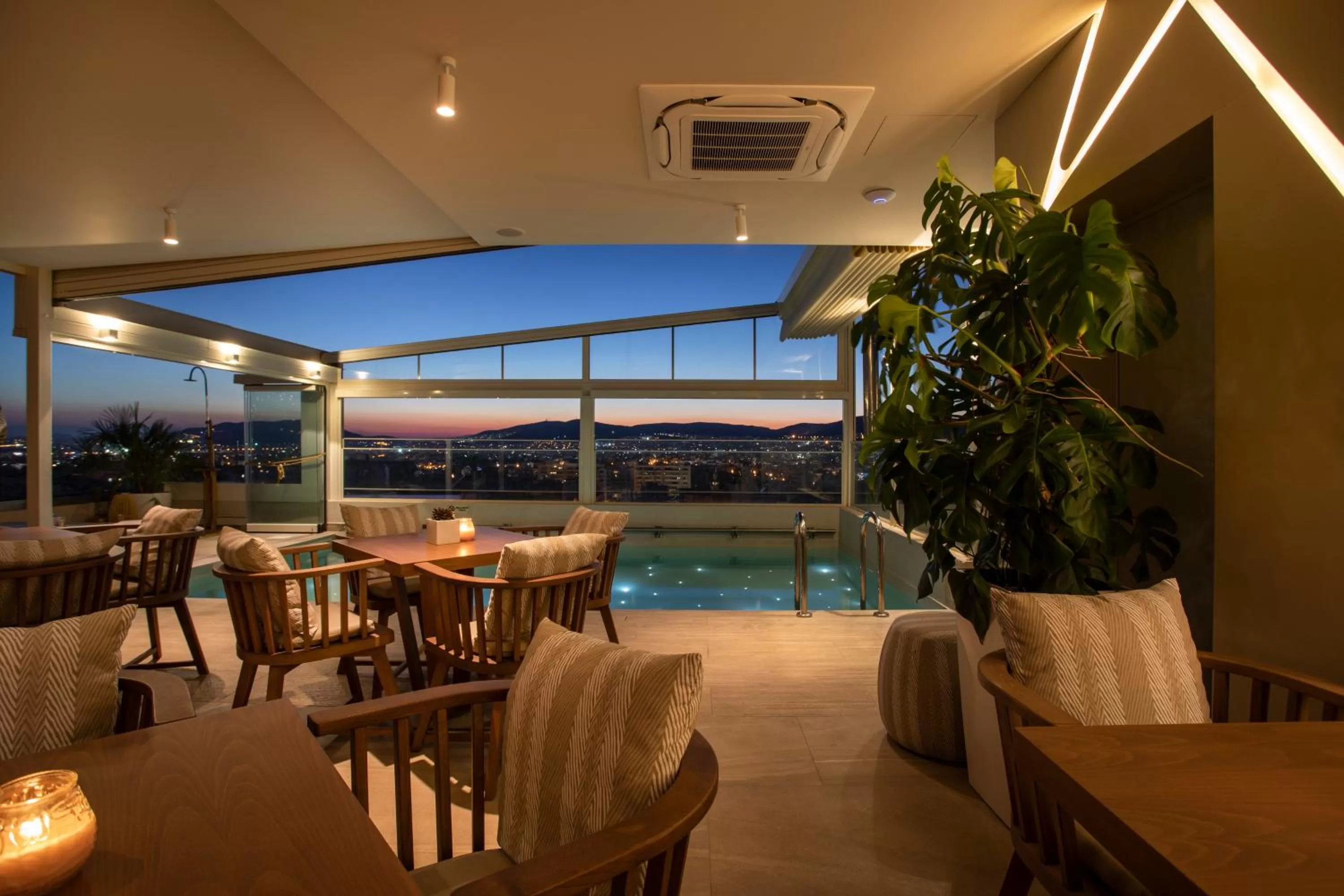 Lounge or bar in Green Suites Boutique Hotel