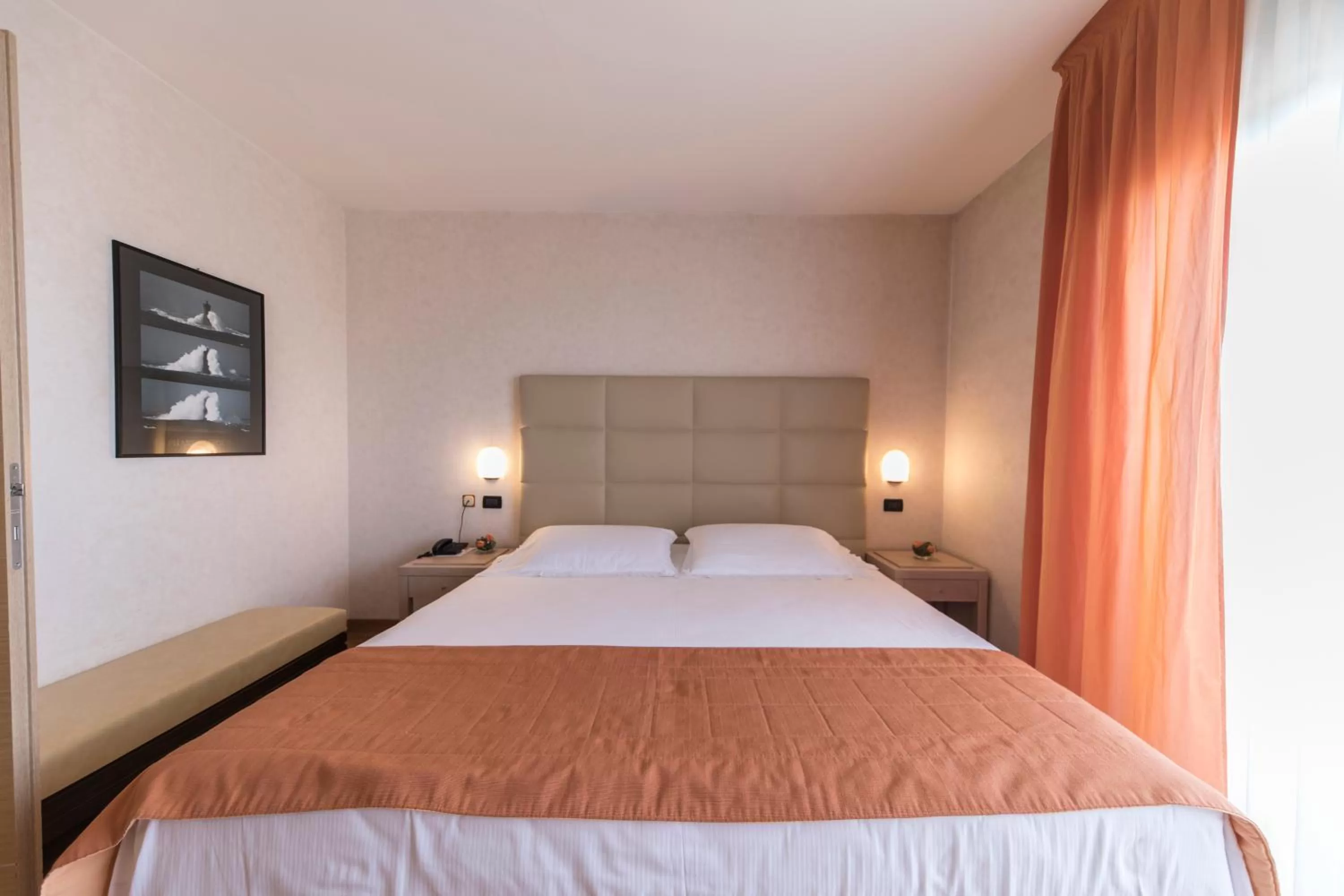 Bedroom, Bed in Hotel Donatello Imola