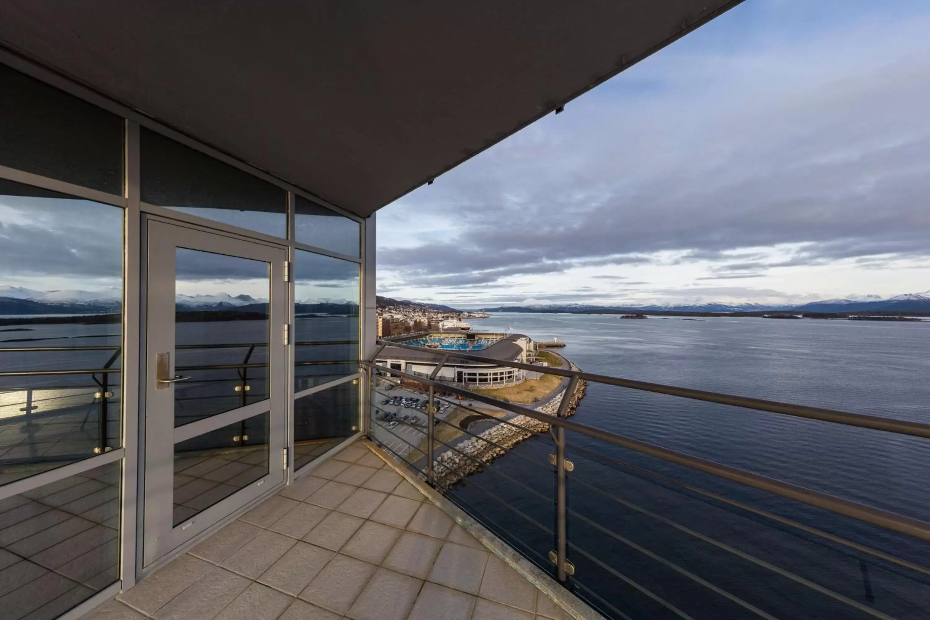 View (from property/room), Balcony/Terrace in Scandic Seilet Hotel