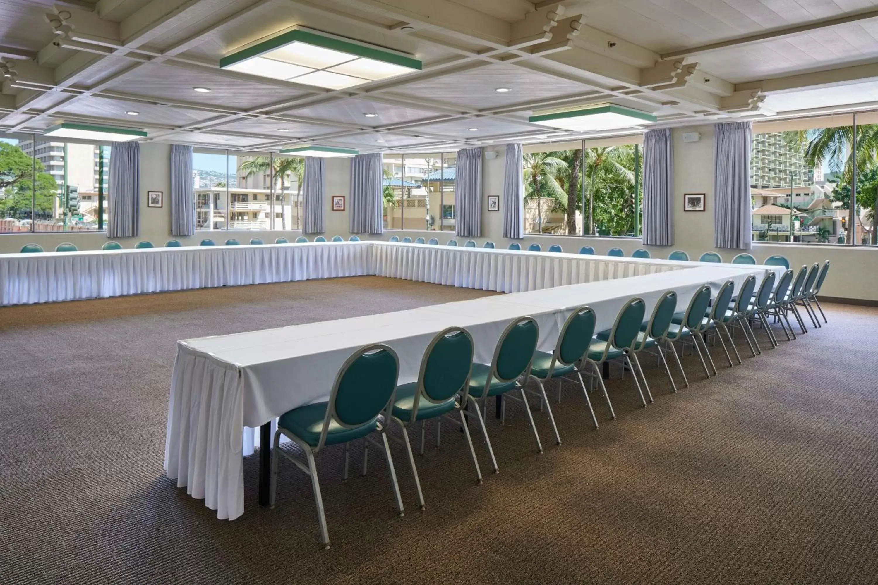 Meeting/conference room in OHANA Waikiki East by OUTRIGGER