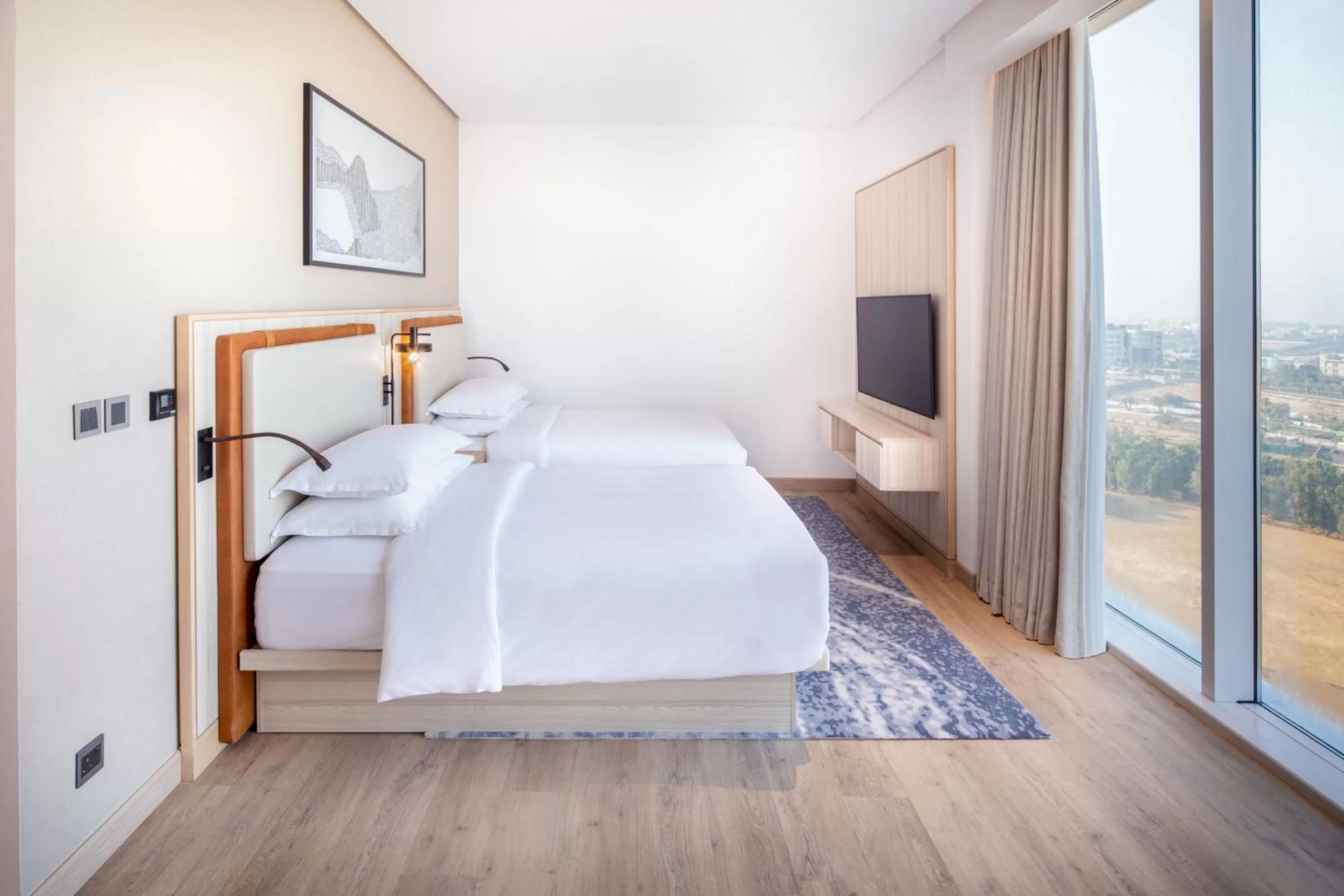 Photo of the whole room, Bed in Four Points by Sheraton Jeddah Corniche