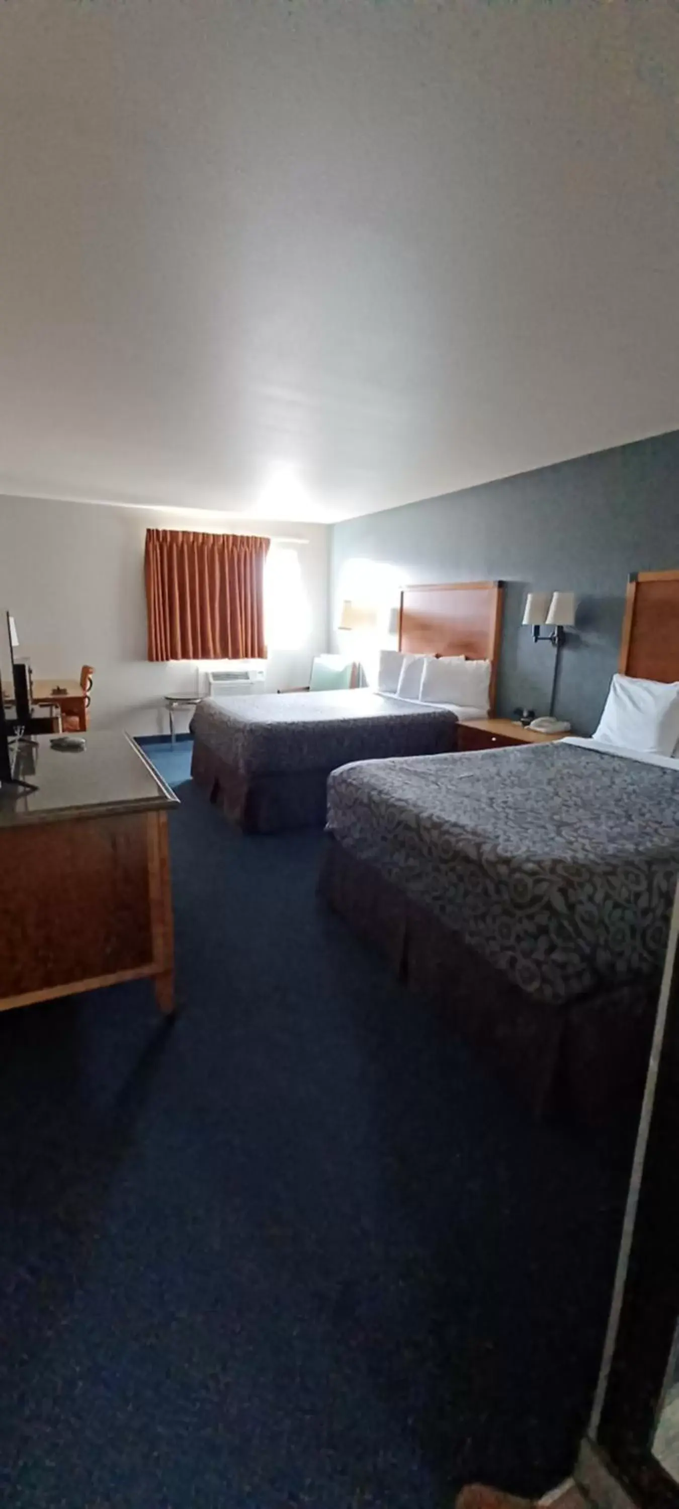 Bedroom, Bed in Days Inn by Wyndham Ritzville