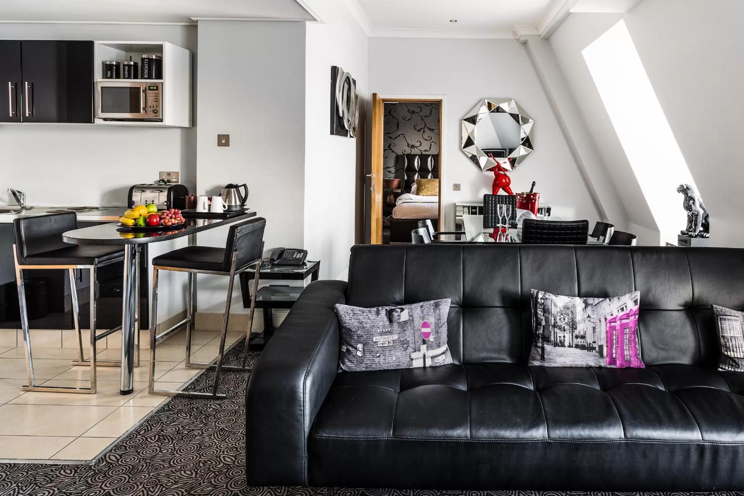 Seating area in Washington Mayfair Hotel