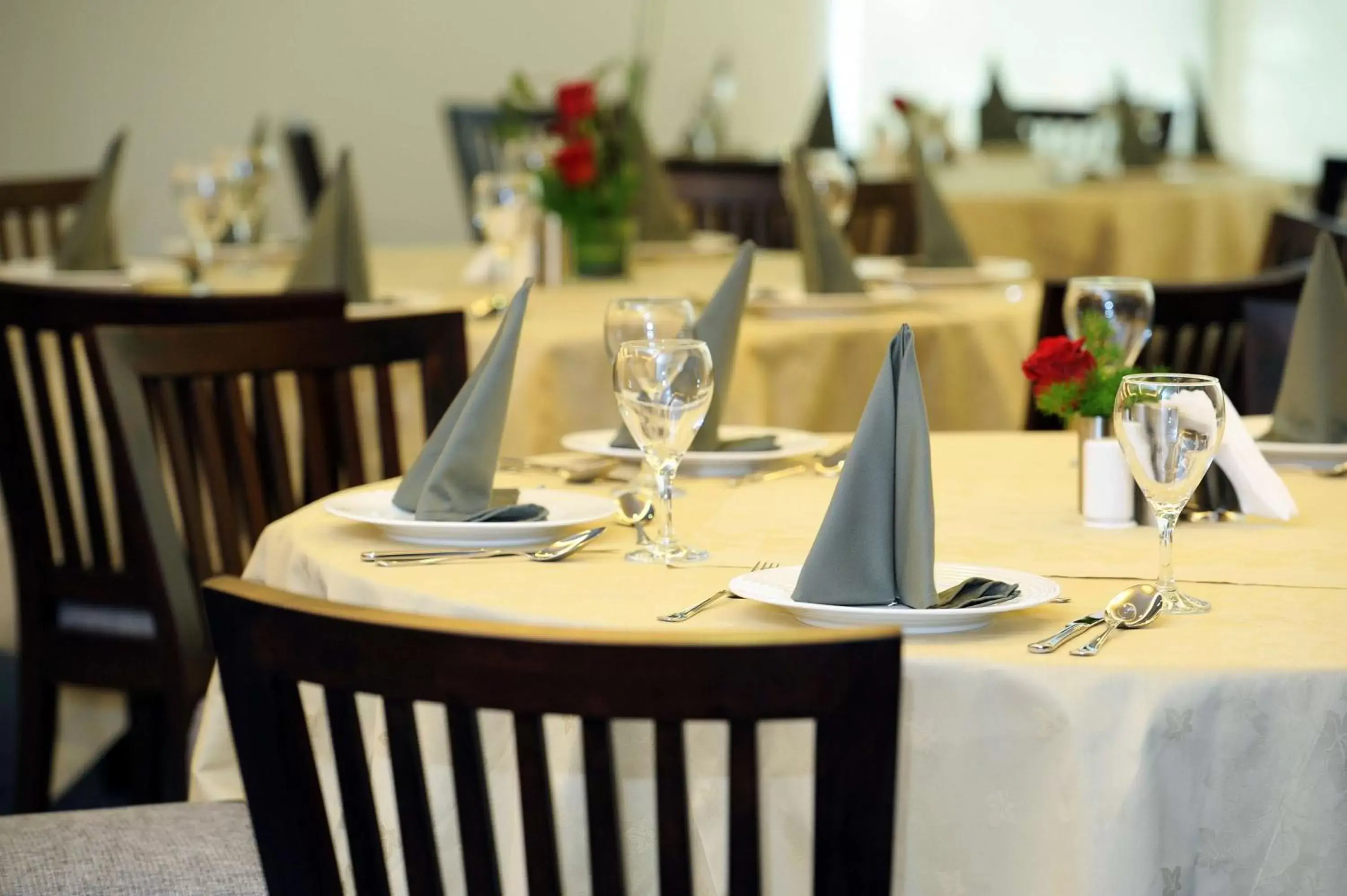 Restaurant/places to eat in Best Western Plus Mahboula Restaurant/places to eat in Best Western Plus Mahboula