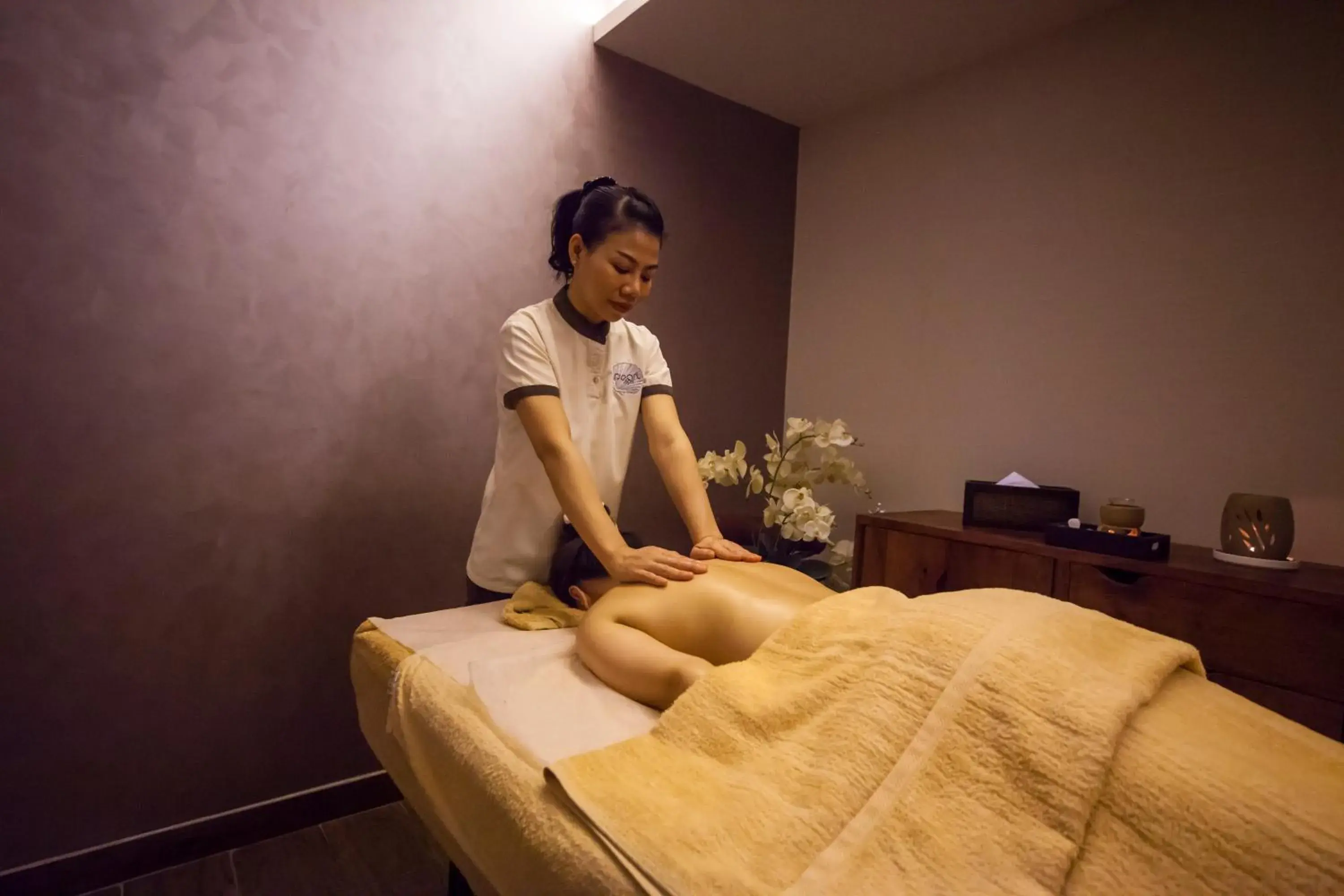 Massage in Pearl Beach Hotel