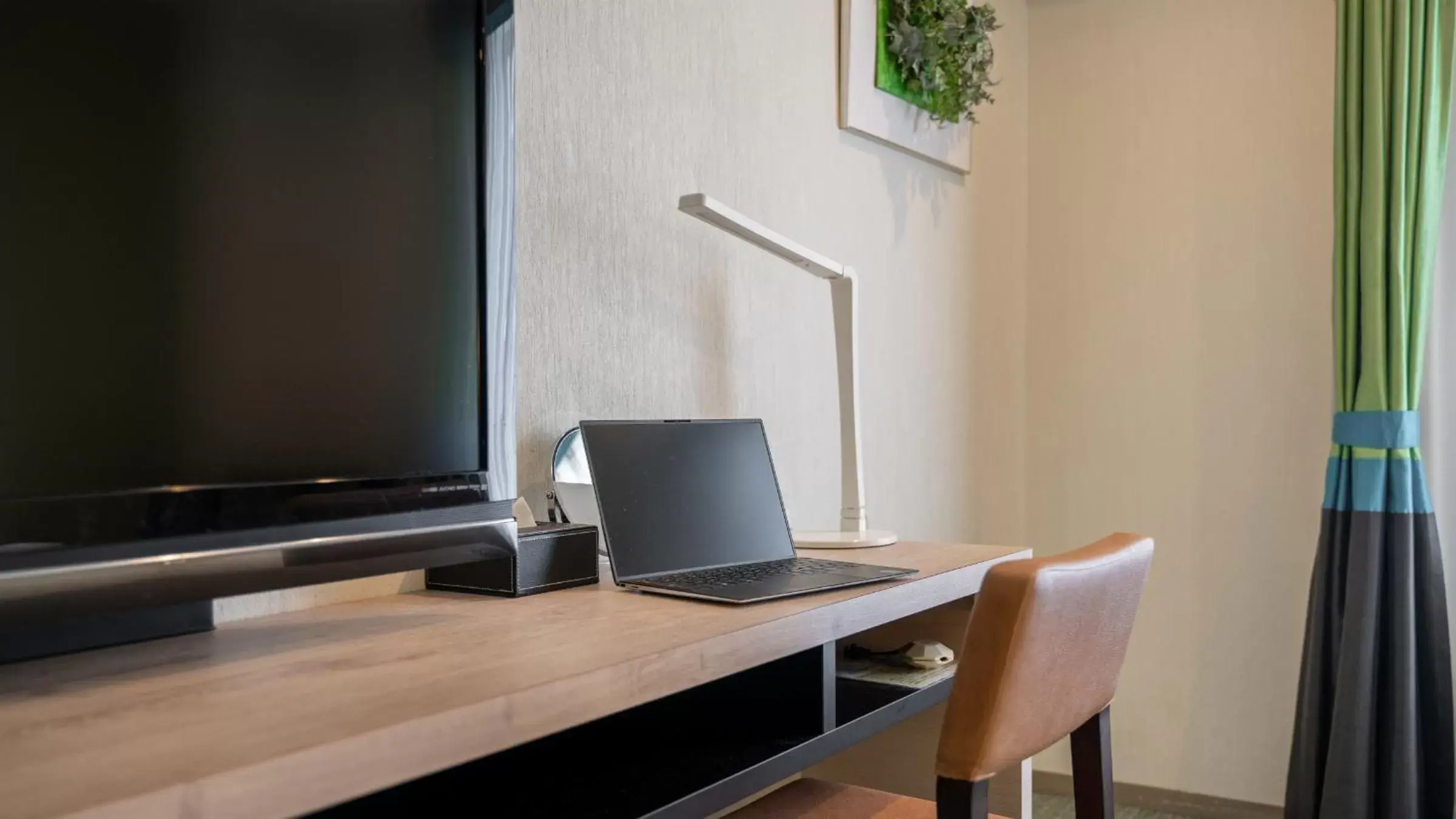 Photo of the whole room, TV/Entertainment Center in New Otani Inn Sapporo