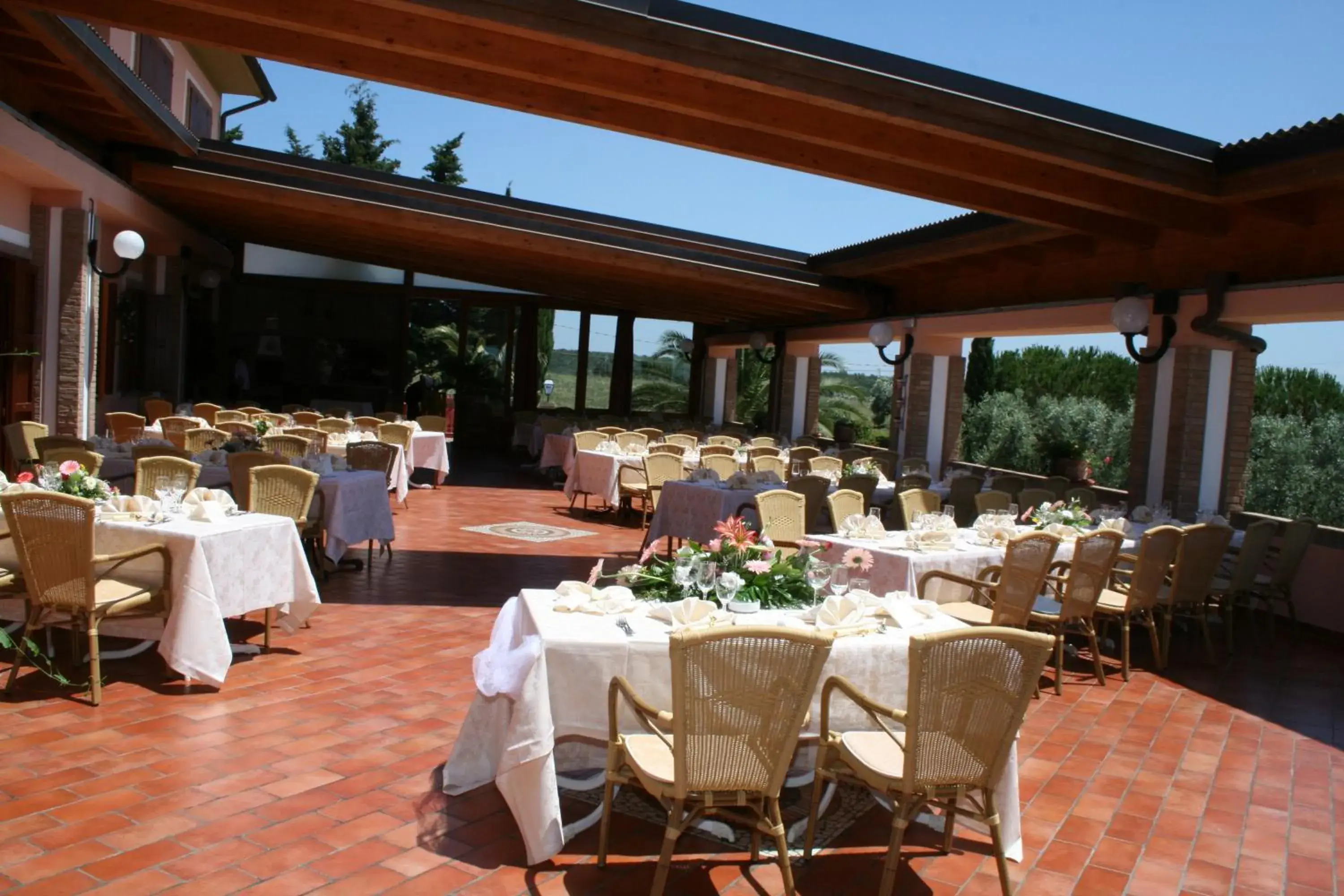 Restaurant/Places to Eat in Agrihotel Elisabetta