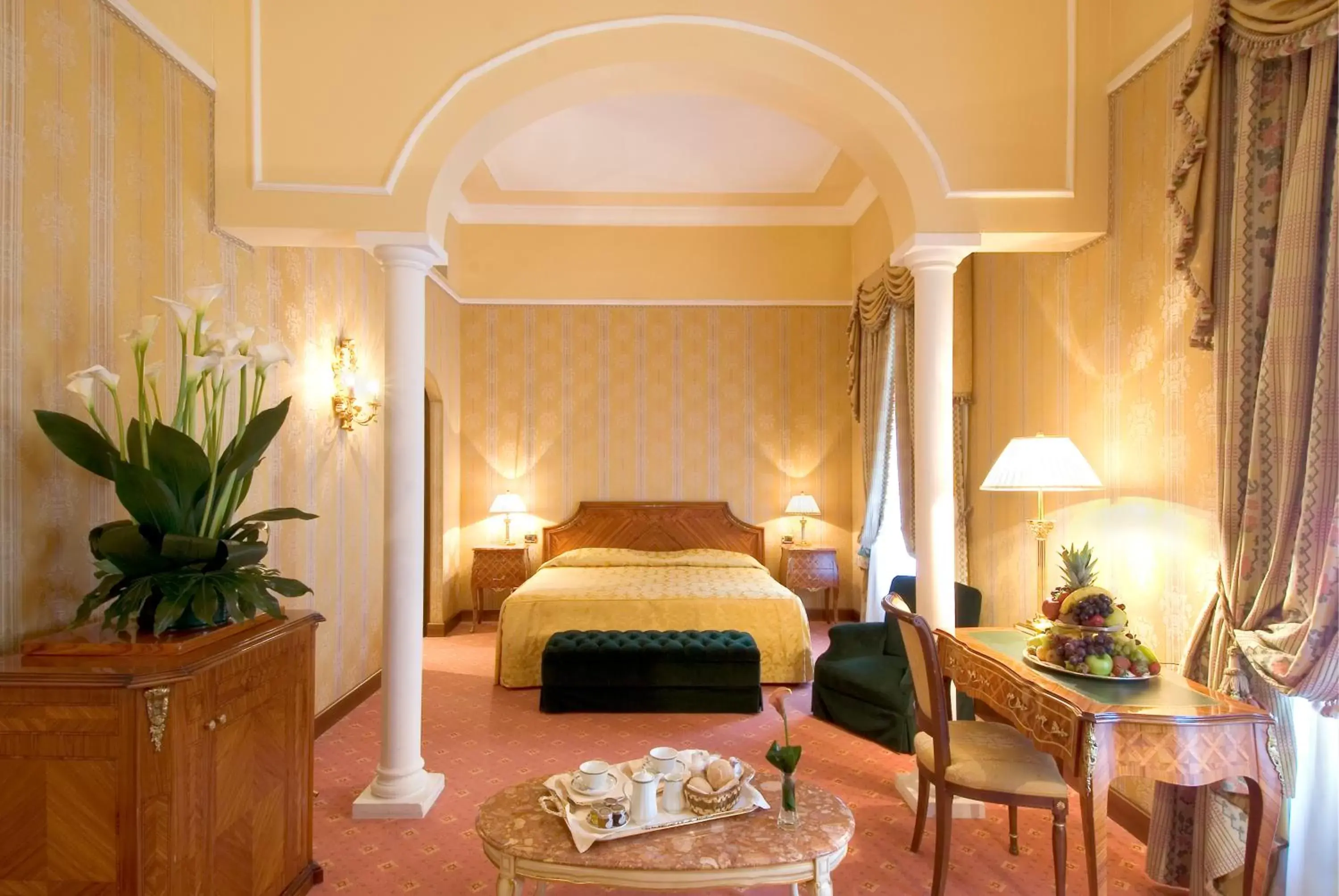 Photo of the whole room, Bed in Brufani Palace Hotel - Small Luxury Hotels of the World