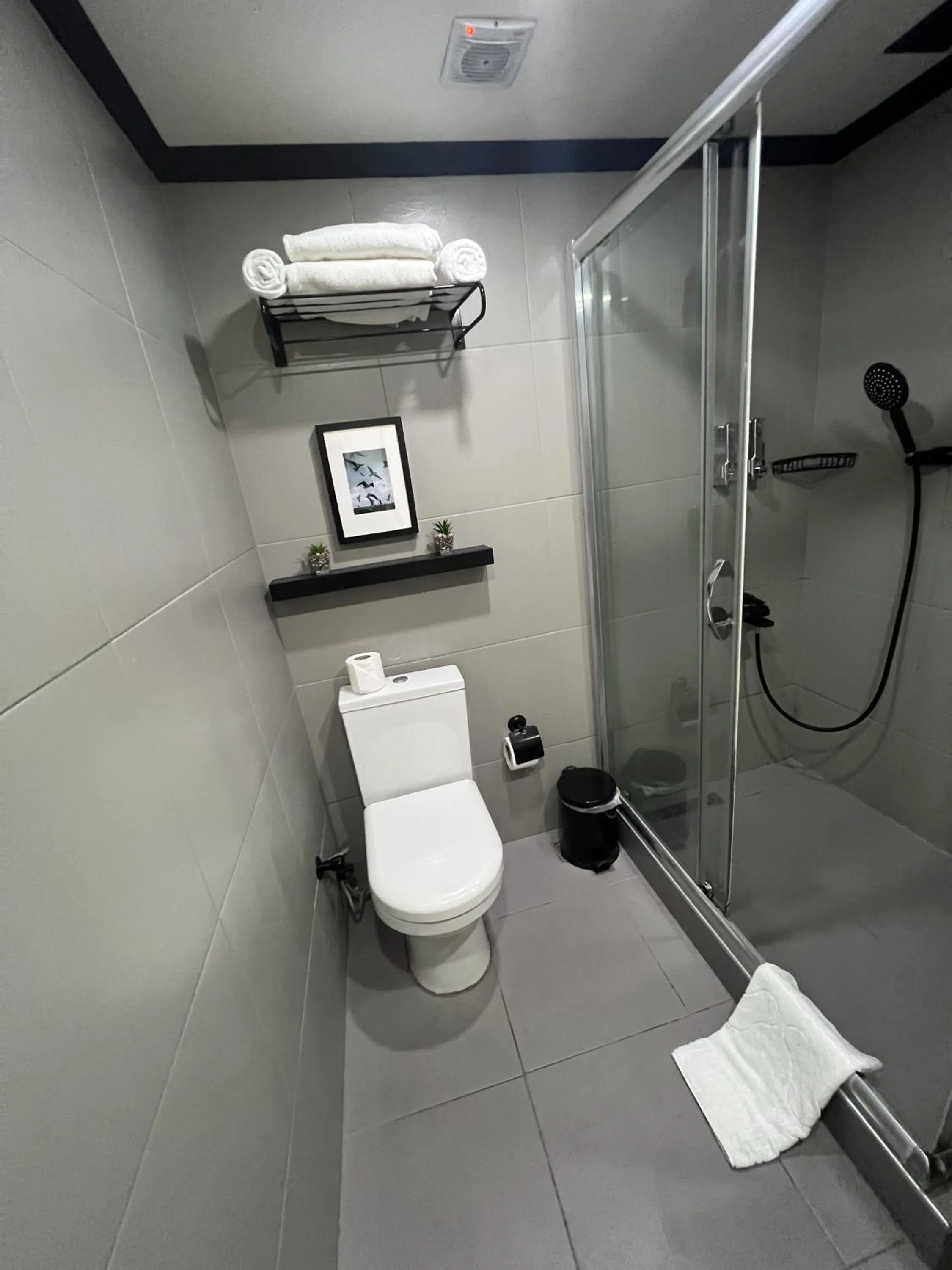 Bathroom in All Seasons Hotel