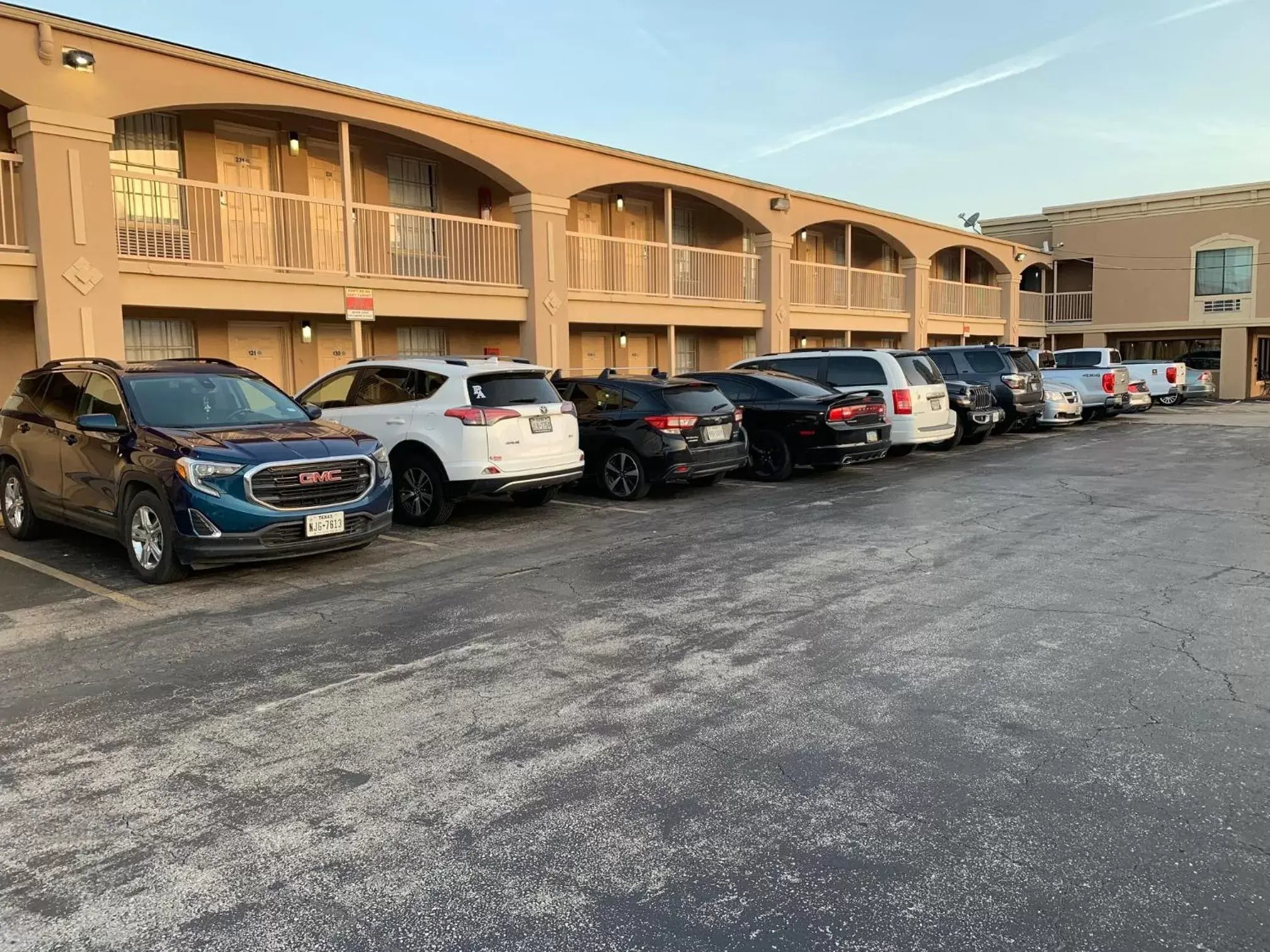 Parking, Property Building in Americas Best Value Inn-Near NRG Park/Medical Center