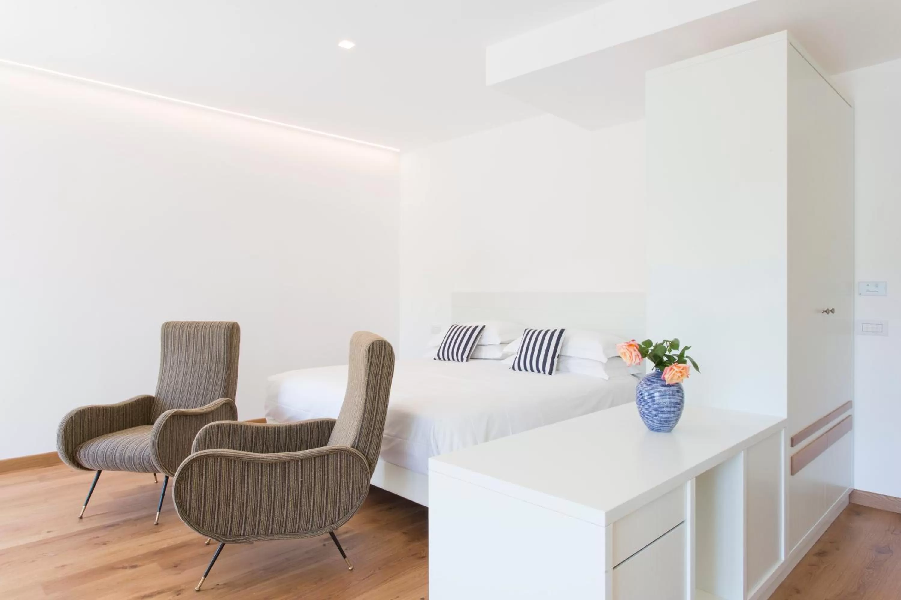 Bed in Villa Fiorella Art Hotel