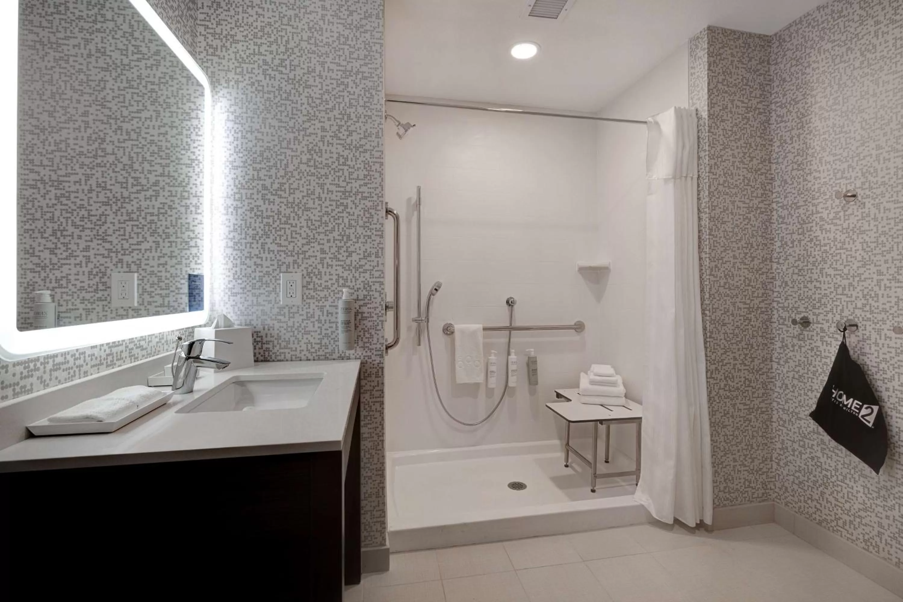 Bathroom in Home2 Suites By Hilton Redding