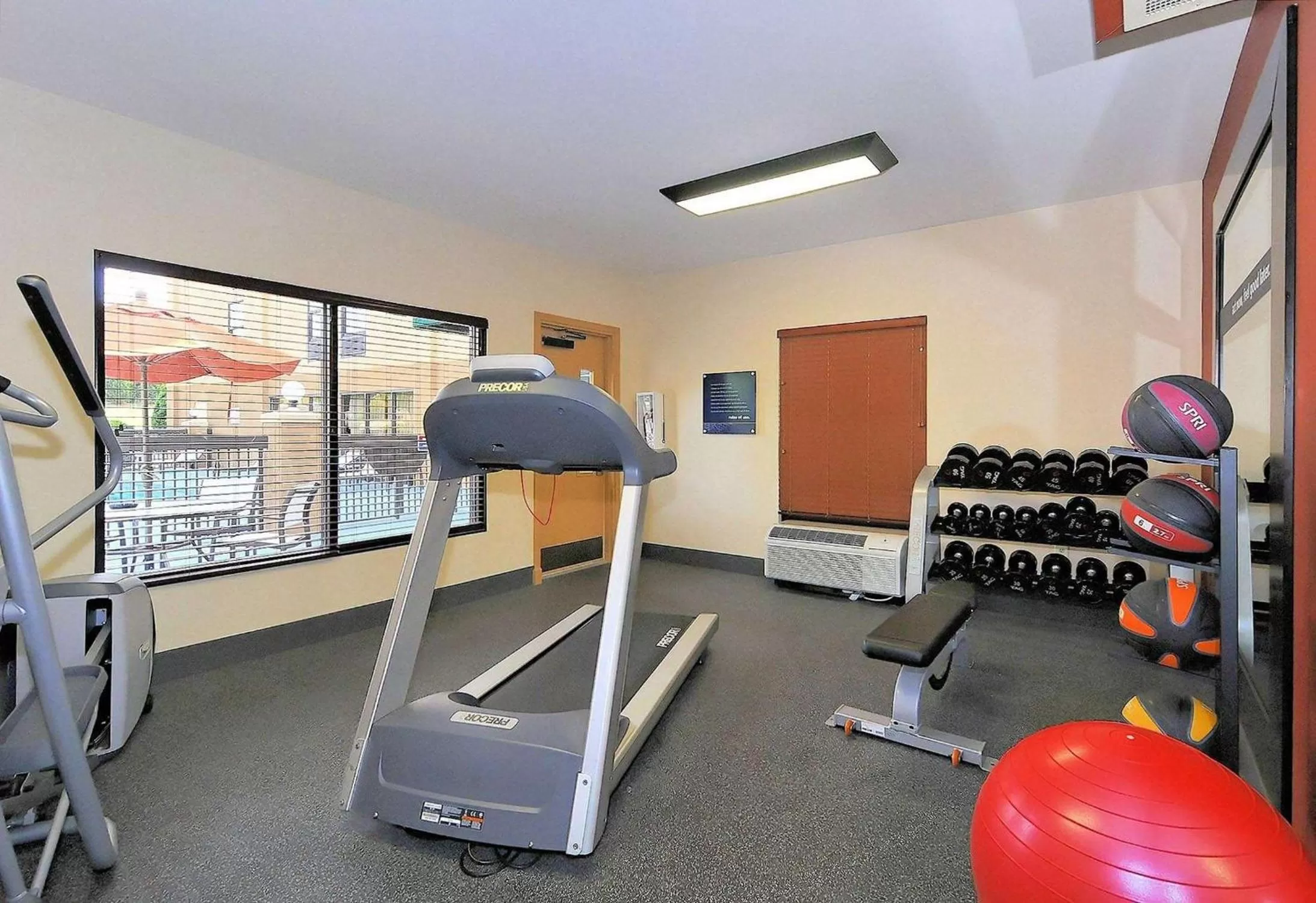 Fitness centre/facilities in Hampton Inn Eden
