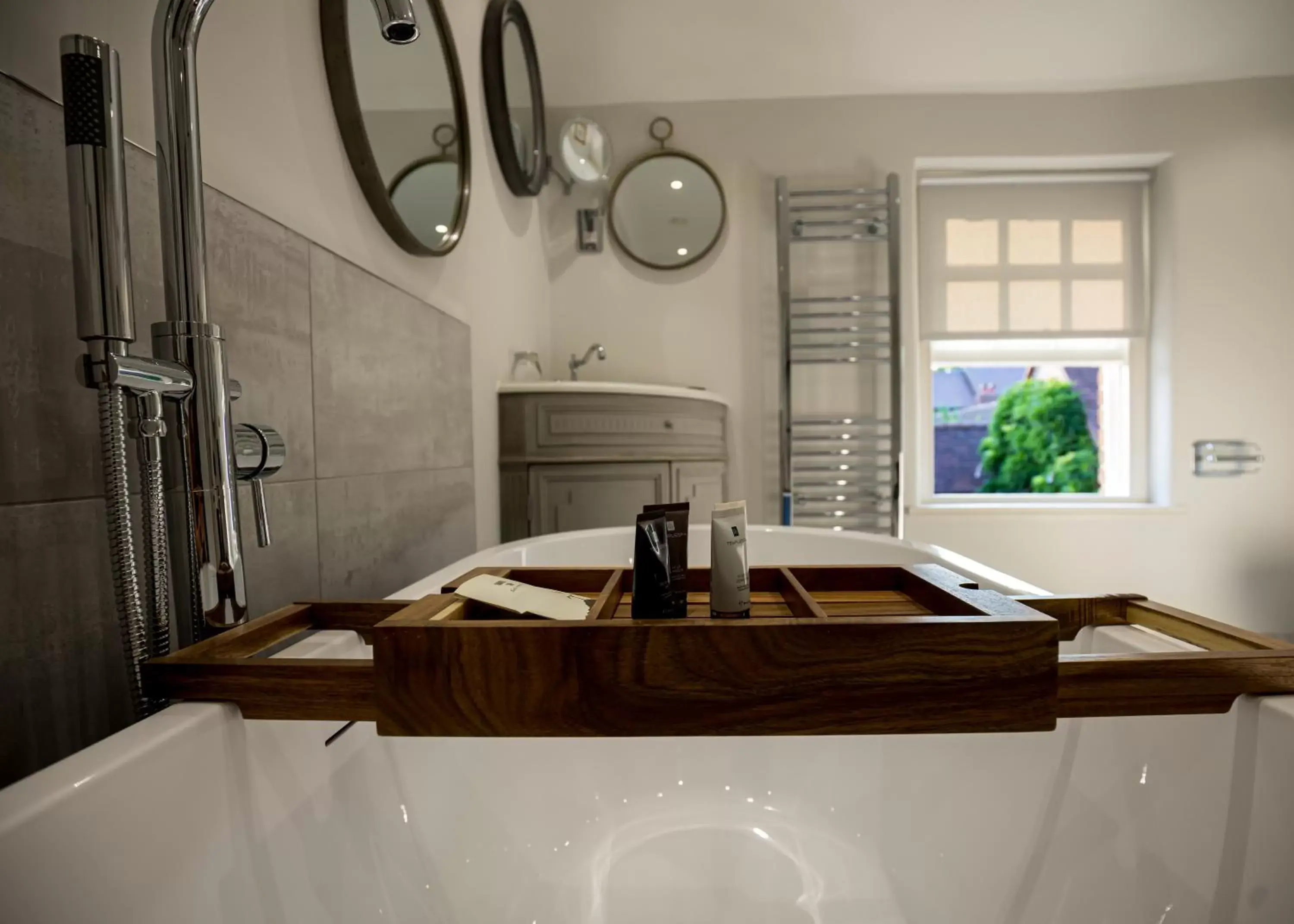 Bathroom in Great Fosters - Near Windsor