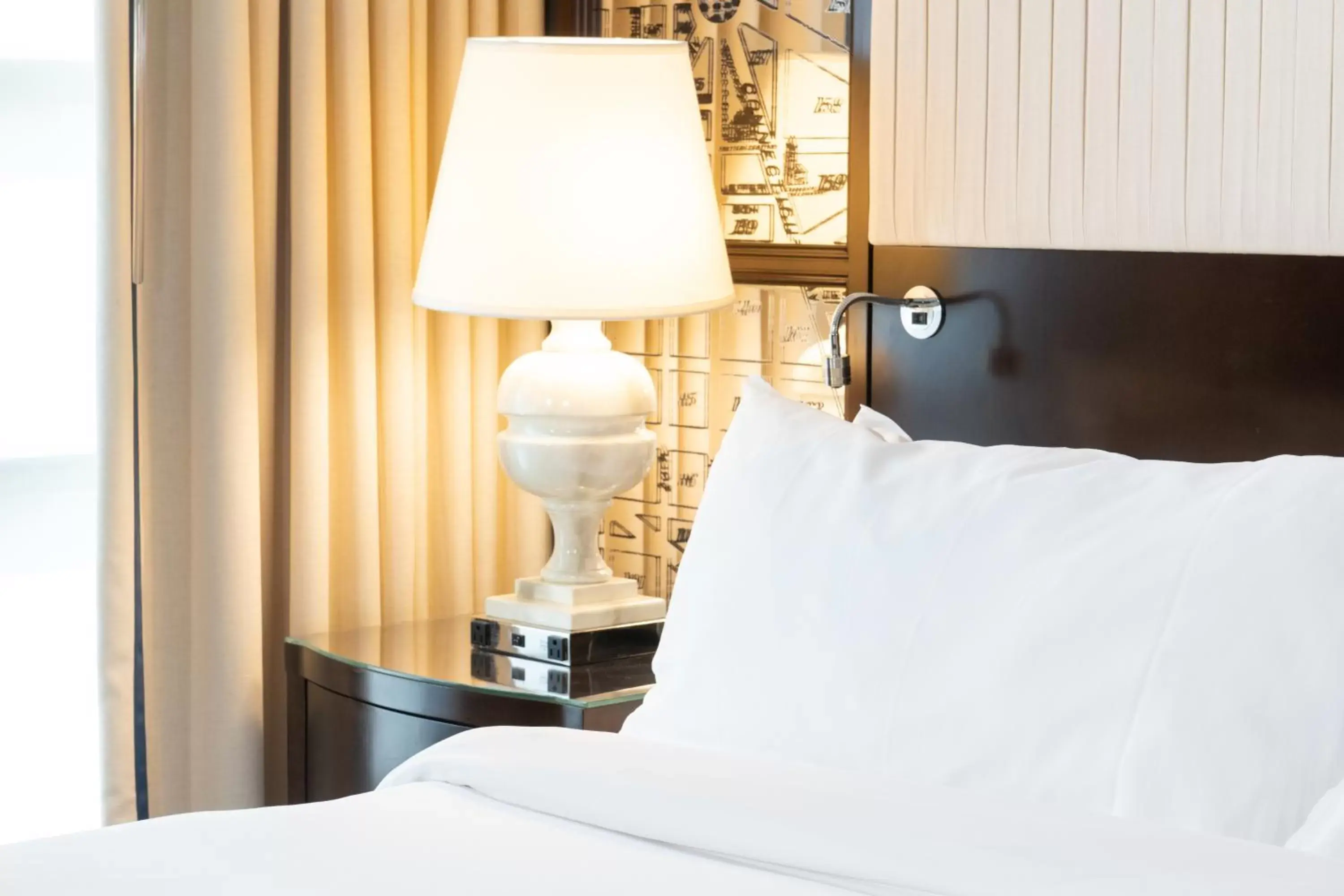 Bed in Hamilton Hotel - Washington DC