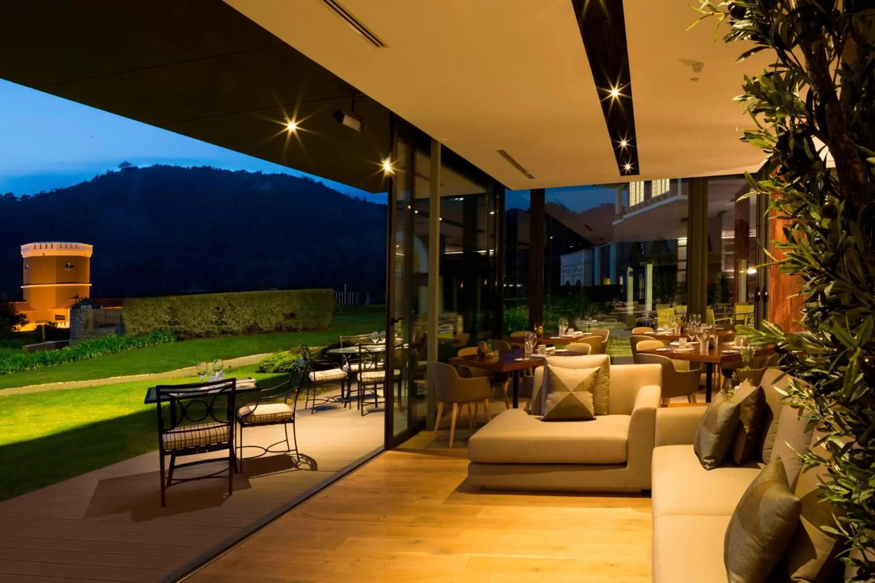 Restaurant/places to eat in Penha Longa Resort