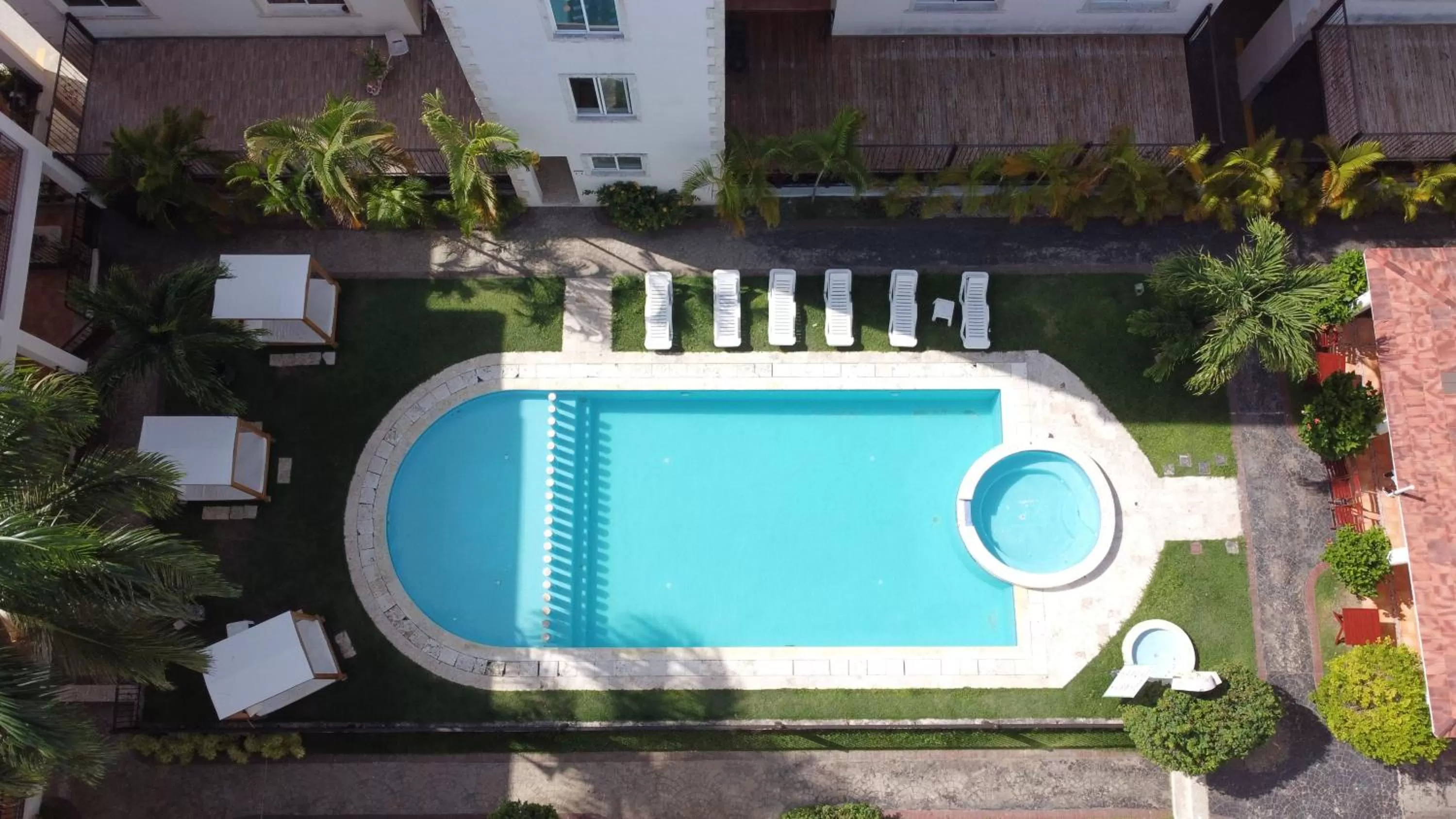 Swimming pool in Bavaro Green